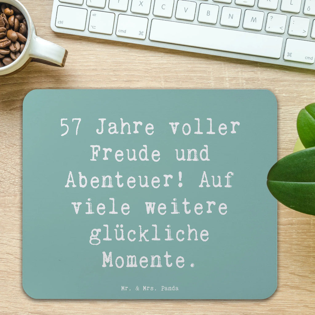 Mauspad Spruch 57. Geburtstag Freude Mousepad, Einzigartiges Mauspad, Computer zubehör, PC Zubehör, Mauspad Büro, Büroausstattung, Arbeitszimmer, Mauspad, Mausunterlage, Designer Mauspad, Geburtstag, Geburtstagsgeschenk, Geschenk