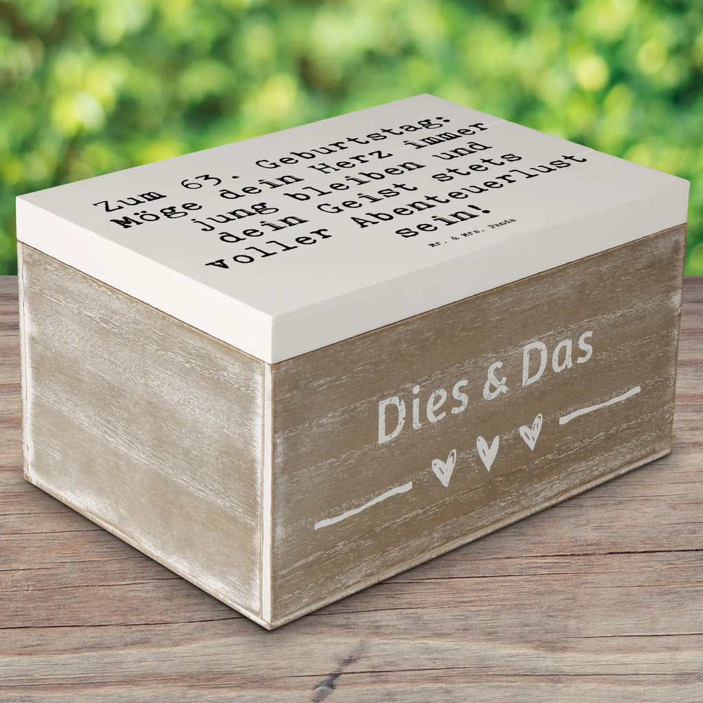 Holzkiste Spruch 63. Geburtstag Jugendlicher Geist Kiste, Holzkiste, Geschenkdose, Dekokiste, Erinnerungsbox, Schatzkiste, Aufbewahrungsbox, Schatulle, Truhe, Geschenkbox, XXL, Erinnerungskiste, Geburtstag, Geburtstagsgeschenk, Geschenk