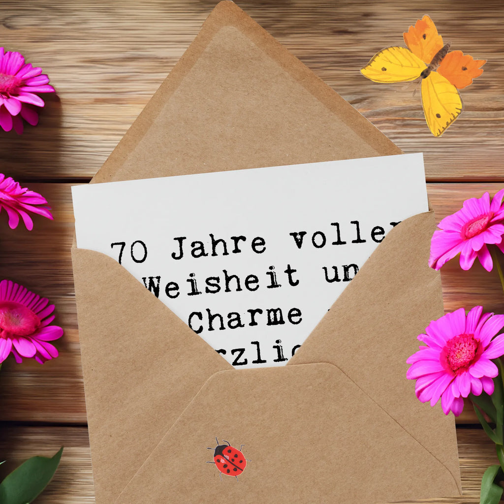 Deluxe Card Saying 70 Jahre voller Weisheit und Charme - Herzlichen Glückwunsch zum Geburtstag! Karte, Einladungskarte, Geburtstagskarte, Hochwertige Grußkarte, Glückwunschkarte, Hochzeitskarte, Klappkarte, Grußkarte, Hochwertige Klappkarte, Geburtstag, Geburtstagsgeschenk, Geschenk