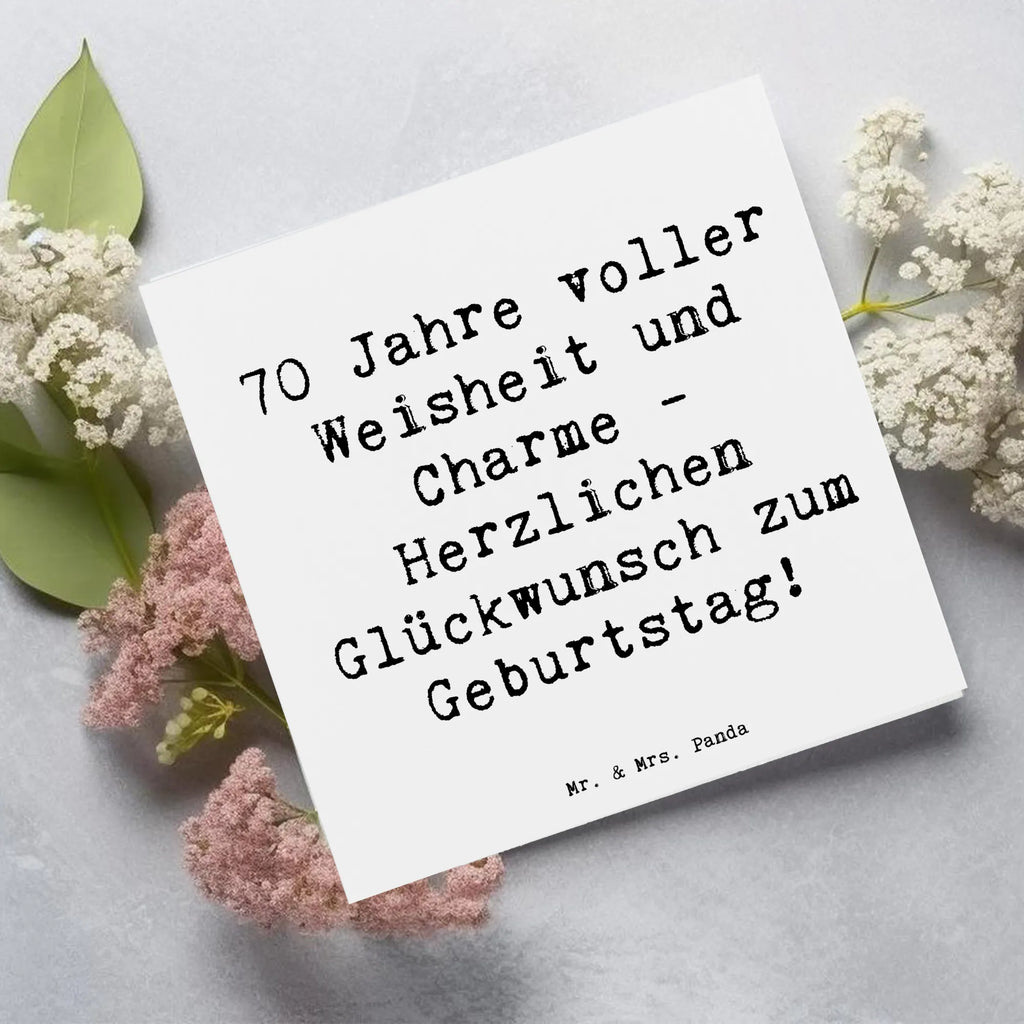 Deluxe Card Saying 70 Jahre voller Weisheit und Charme - Herzlichen Glückwunsch zum Geburtstag! Karte, Einladungskarte, Geburtstagskarte, Hochwertige Grußkarte, Glückwunschkarte, Hochzeitskarte, Klappkarte, Grußkarte, Hochwertige Klappkarte, Geburtstag, Geburtstagsgeschenk, Geschenk