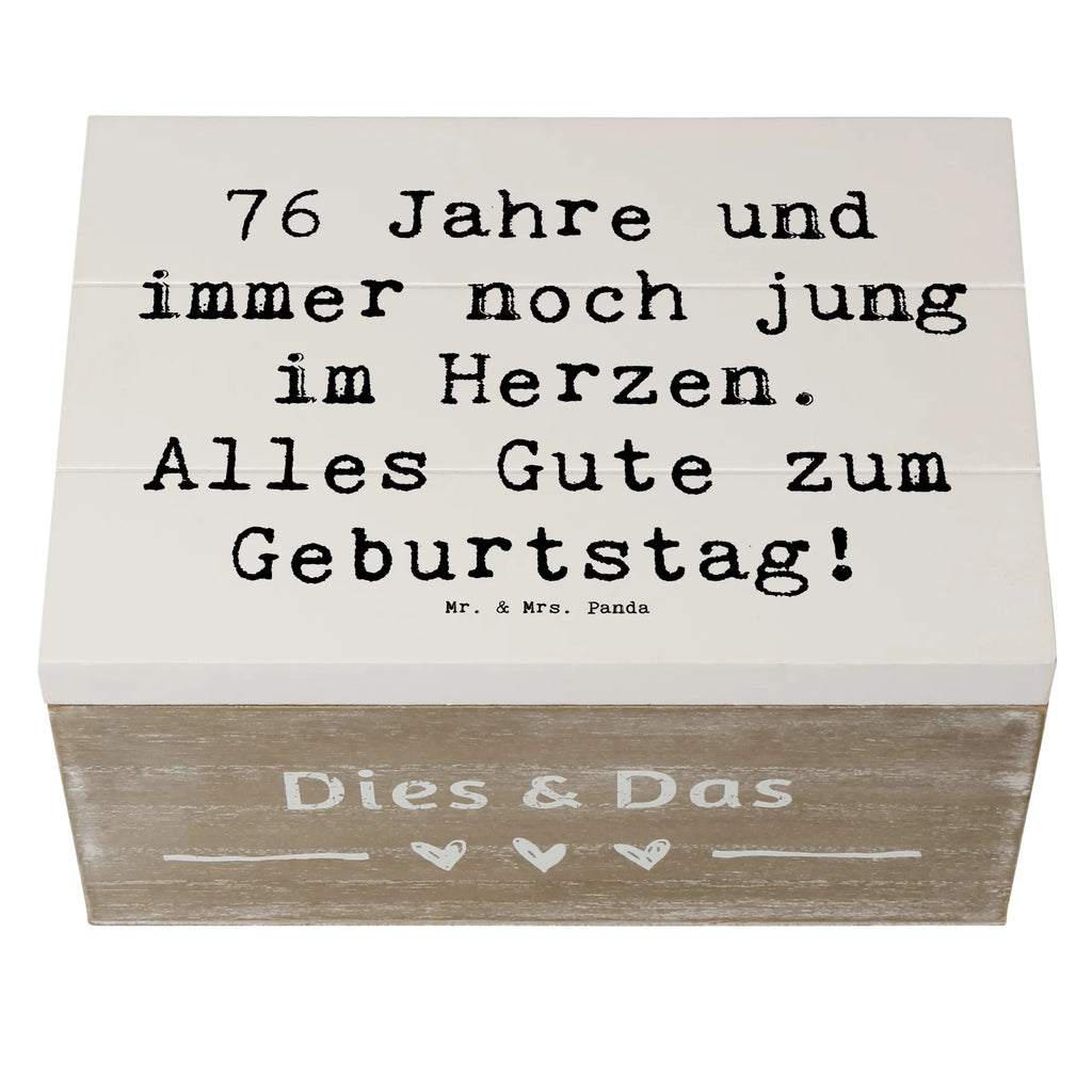 Wooden chest Saying 76 Jahre und immer noch jung im Herzen. Alles Gute zum Geburtstag! Kiste, geschenkbox mit deckel, Holzkiste mit Deckel, Schatulle, erinnerungsbox holz, geschenkkiste, schmuckkiste, Holztruhe, fotobox, Holzbox mit Deckel, truhe mit deckel, fotokiste, schatztruhe, truhe holz, aufbewahrungskiste mit deckel, Holzbox, schmuckbox, box holz, Erinnerungskiste, Aufbewahrungstruhe, Box, schmucktruhe, Aufbewahrungsbox, Aufbewahrungskiste, Truhe, Aufbewahrungsbox Holz, Holzkiste, Geschenkbox, Kiste mit Deckel, Aufbewahrungsbox aus Holz, Schatzkiste, holzschatulle, holzkästchen, schatzkiste holz, geschenkbox holz, kiste holz, holzschachtel, Box aus Holz, Erinnerungsbox, Holz Aufbewahrungsbox, Geschenk, Geburtstag, Geburtstagsgeschenk