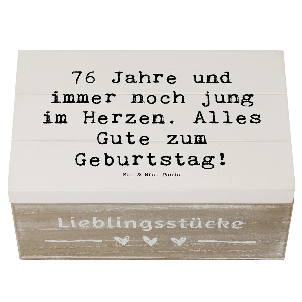 Wooden chest Saying 76 Jahre und immer noch jung im Herzen. Alles Gute zum Geburtstag! Kiste, geschenkbox mit deckel, Holzkiste mit Deckel, Schatulle, erinnerungsbox holz, geschenkkiste, schmuckkiste, Holztruhe, fotobox, Holzbox mit Deckel, truhe mit deckel, fotokiste, schatztruhe, truhe holz, aufbewahrungskiste mit deckel, Holzbox, schmuckbox, box holz, Erinnerungskiste, Aufbewahrungstruhe, Box, schmucktruhe, Aufbewahrungsbox, Aufbewahrungskiste, Truhe, Aufbewahrungsbox Holz, Holzkiste, Geschenkbox, Kiste mit Deckel, Aufbewahrungsbox aus Holz, Schatzkiste, holzschatulle, holzkästchen, schatzkiste holz, geschenkbox holz, kiste holz, holzschachtel, Box aus Holz, Erinnerungsbox, Holz Aufbewahrungsbox, Geschenk, Geburtstag, Geburtstagsgeschenk