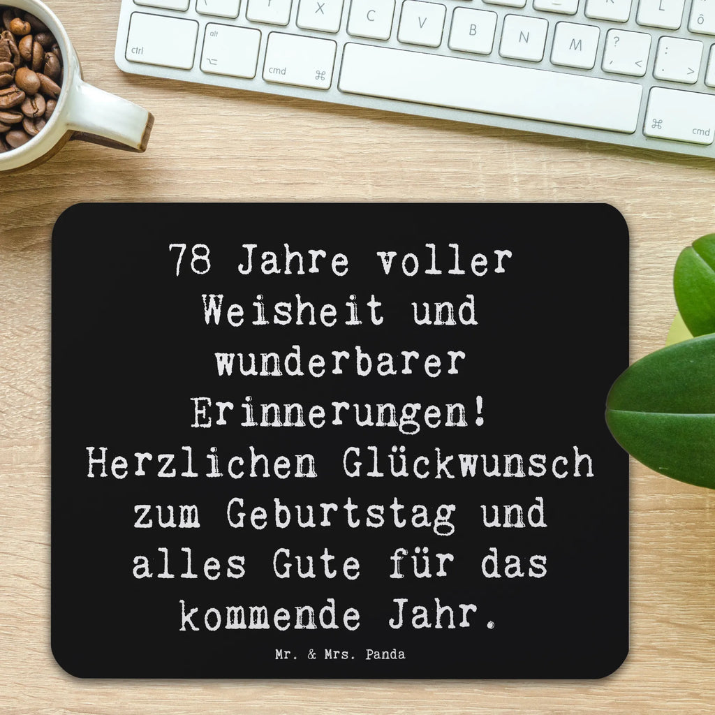 Mouse mat Saying 78 Jahre voller Weisheit und wunderbarer Erinnerungen! Herzlichen Glückwunsch zum Geburtstag und alles Gute für das kommende Jahr. Mousepad, Mausunterlage, Mauspad, Computer zubehör, Arbeitszimmer, Einzigartiges Mauspad, Büroausstattung, Designer Mauspad, PC Zubehör, Mauspad Büro, Geburtstag, Geburtstagsgeschenk, Geschenk