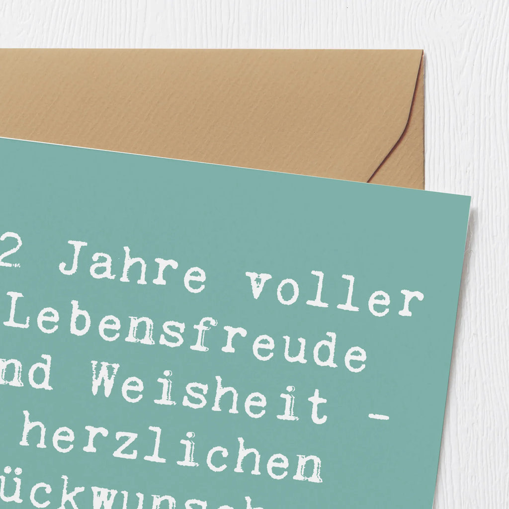 Deluxe Card Saying 92 Jahre voller Lebensfreude und Weisheit - herzlichen Glückwunsch zum Geburtstag! Karte, Einladungskarte, Hochwertige Klappkarte, Geburtstagskarte, Klappkarte, Grußkarte, Glückwunschkarte, Hochzeitskarte, Hochwertige Grußkarte, Geburtstag, Geburtstagsgeschenk, Geschenk