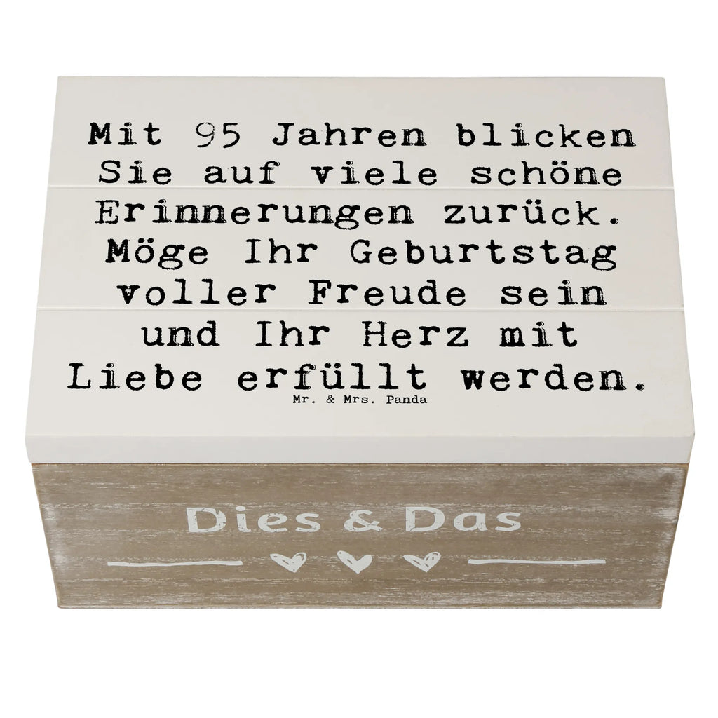 Wooden chest Saying Mit 95 Jahren blicken Sie auf viele schöne Erinnerungen zurück. Möge Ihr Geburtstag voller Freude sein und Ihr Herz mit Liebe erfüllt werden. Geschenkbox, Kiste, Erinnerungsbox, Geschenkdose, XXL, Truhe, Holzkiste, Aufbewahrungsbox, Erinnerungskiste, Schatzkiste, Schatulle, Dekokiste, Geburtstag, Geburtstagsgeschenk, Geschenk