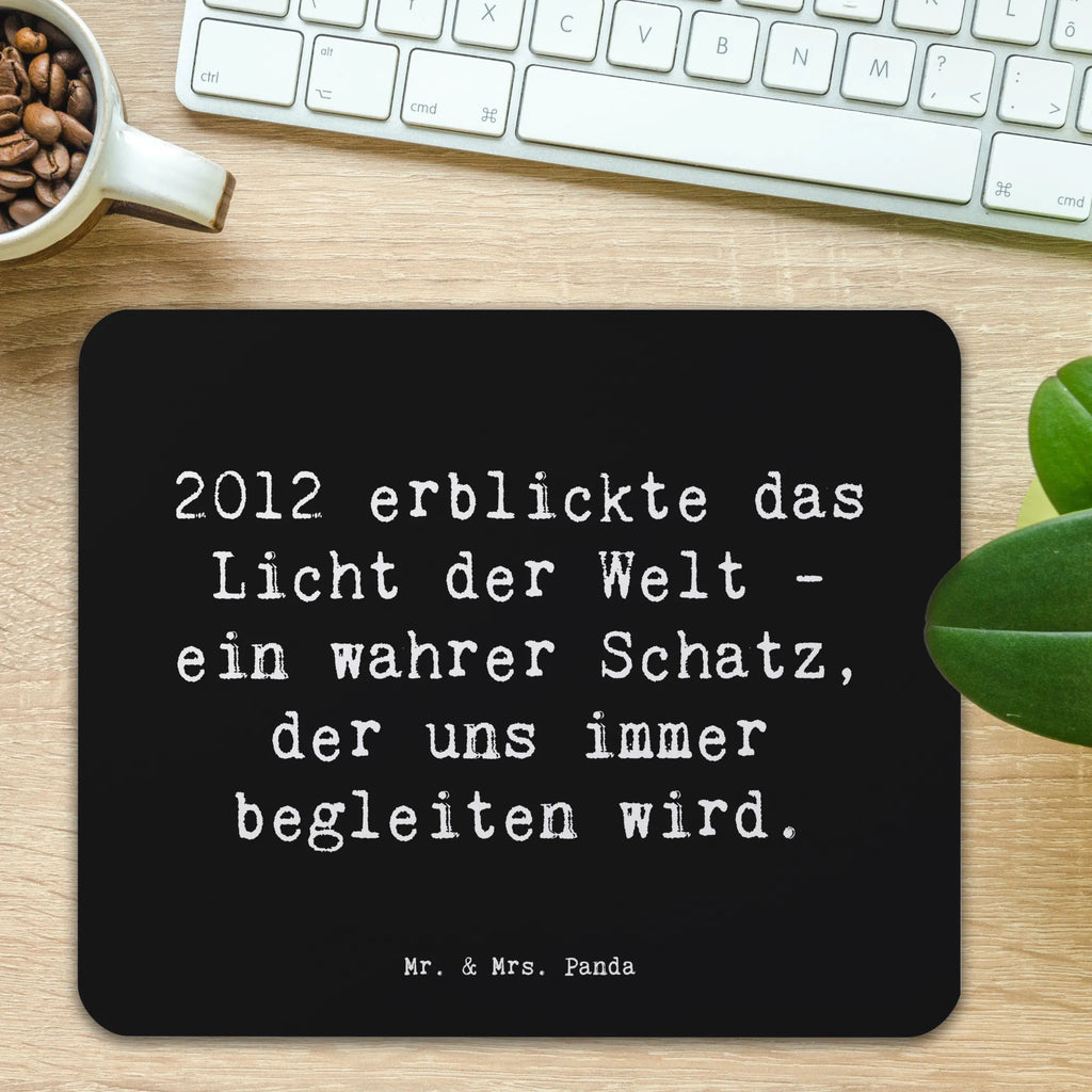 Mouse mat Saying 2012 erblickte das Licht der Welt - ein wahrer Schatz, der uns immer begleiten wird. Büroausstattung, Mauspad Büro, Mousepad, Designer Mauspad, Mauspad, Einzigartiges Mauspad, Computer zubehör, Arbeitszimmer, PC Zubehör, Mausunterlage, Geburtstag, Geburtstagsgeschenk, Geschenk