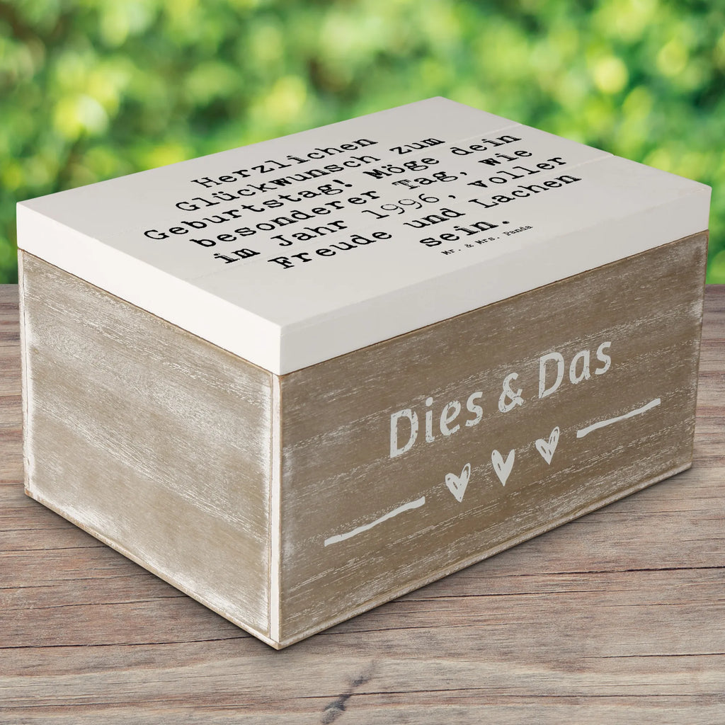 Wooden chest Saying Herzlichen Glückwunsch zum Geburtstag! Möge dein besonderer Tag, wie im Jahr 1996, voller Freude und Lachen sein. Dekokiste, Geschenkbox, Truhe, Schatulle, Holzkiste, Erinnerungsbox, Erinnerungskiste, Aufbewahrungsbox, Kiste, Geschenkdose, Schatzkiste, XXL, Geburtstag, Geburtstagsgeschenk, Geschenk