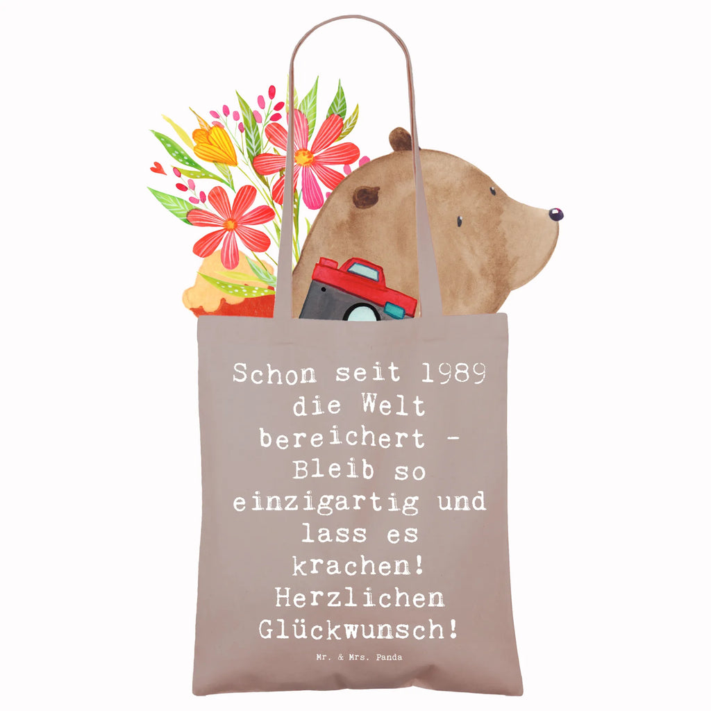Tote bag Saying Schon seit 1989 die Welt bereichert - Bleib so einzigartig und lass es krachen! Herzlichen Glückwunsch! Beuteltasche, Beutel, Einkaufstasche, Jutebeutel, Stoffbeutel, Tasche, Shopper, Umhängetasche, Strandtasche, Schultertasche, Stofftasche, Tragetasche, Badetasche, Jutetasche, Einkaufstüte, Laptoptasche, Geburtstag, Geburtstagsgeschenk, Geschenk
