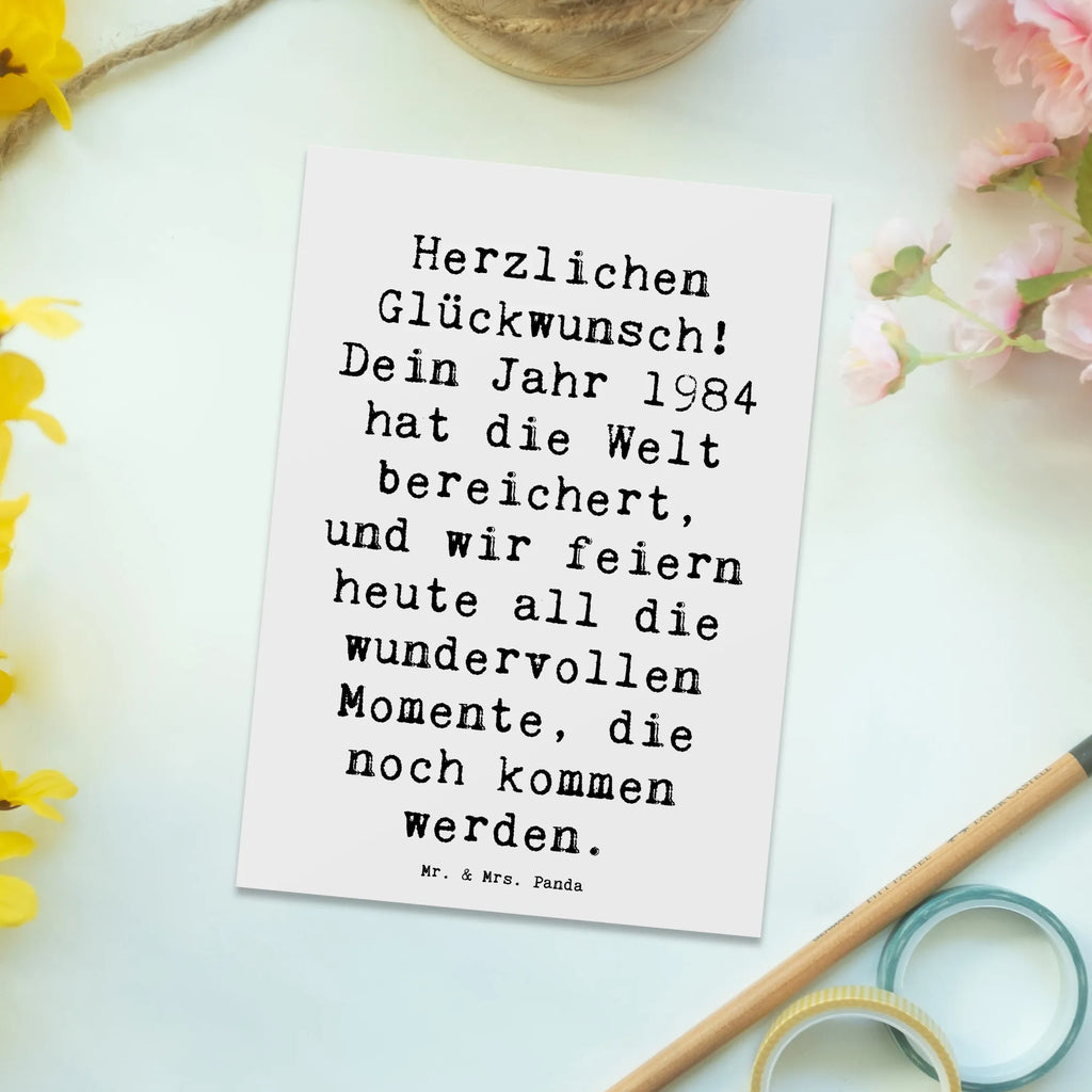 Postcard Saying Herzlichen Glückwunsch! Dein Jahr 1984 hat die Welt bereichert, und wir feiern heute all die wundervollen Momente, die noch kommen werden. Karte, Dankeskarte, Ansichtskarten, Geburtstagskarte, Grußkarte, Einladungskarte, Postkarte, Einladungskarten Geburtstag, Geschenkkarte, Ansichtskarte, Einladung Geburtstag, Einladung, Geburtstag, Geburtstagsgeschenk, Geschenk
