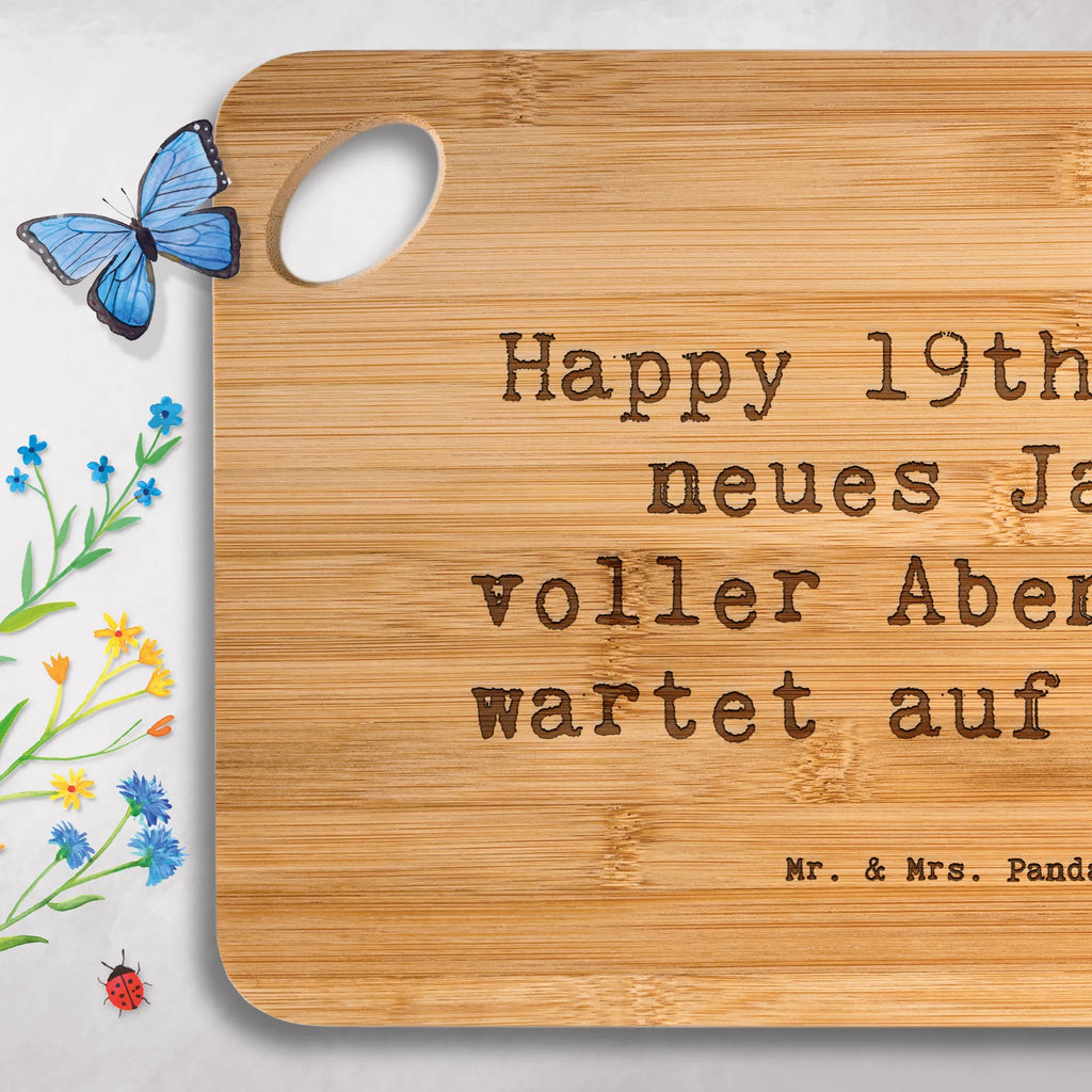 Holzbrett Spruch 19. Geburtstag Abenteuer Holzbrett, Schneidebrett, Frühstücksbrett, Servierbrett, Holzbrettchen, Küchenbrett, Brett, Hackbrett, Geburtstag, Geburtstagsgeschenk, Geschenk
