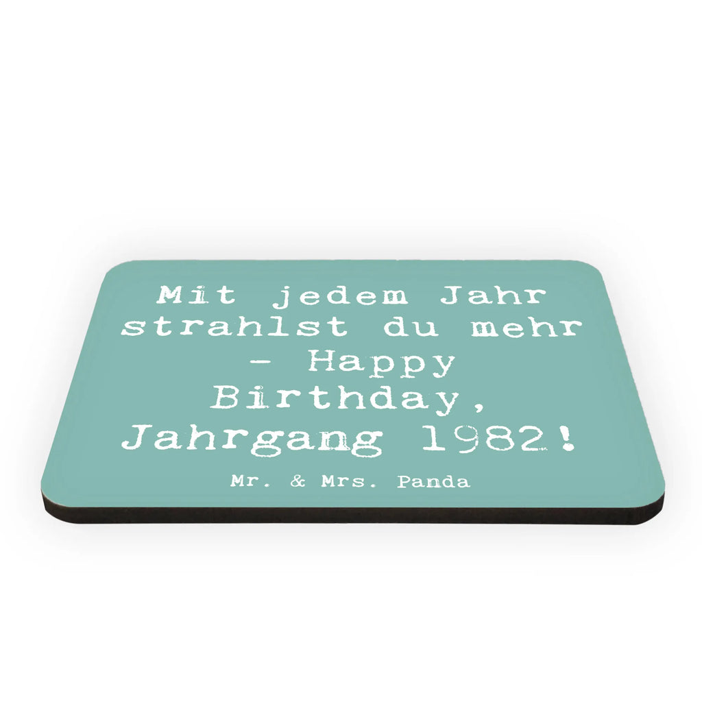 Magnet Saying Mit jedem Jahr strahlst du mehr - Happy Birthday, Jahrgang 1982! Kühlschrankmagnet, Souvenir Magnet, Motivmagnete, Kühlschrank Dekoration, Whiteboard Magnet, Notiz Magnet, Pinnwandmagnet, Dekomagnet, Geburtstag, Geburtstagsgeschenk, Geschenk