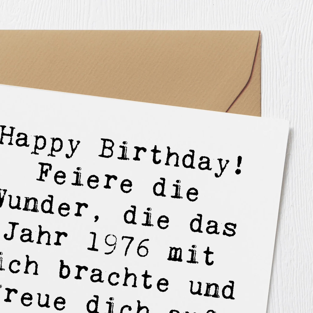 Deluxe Karte Spruch 1976 Geburtstag Karte, Grußkarte, Glückwunschkarte, Hochwertige Klappkarte, Geburtstagskarte, Einladungskarte, Hochzeitskarte, Hochwertige Grußkarte, Klappkarte, Geburtstag, Geburtstagsgeschenk, Geschenk