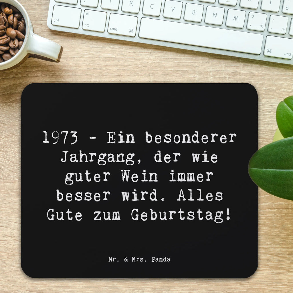Mauspad Spruch 1973 Geburtstag Mousepad, Designer Mauspad, Büroausstattung, Einzigartiges Mauspad, PC Zubehör, Mauspad Büro, Mauspad, Arbeitszimmer, Mausunterlage, Computer zubehör, Geburtstag, Geburtstagsgeschenk, Geschenk