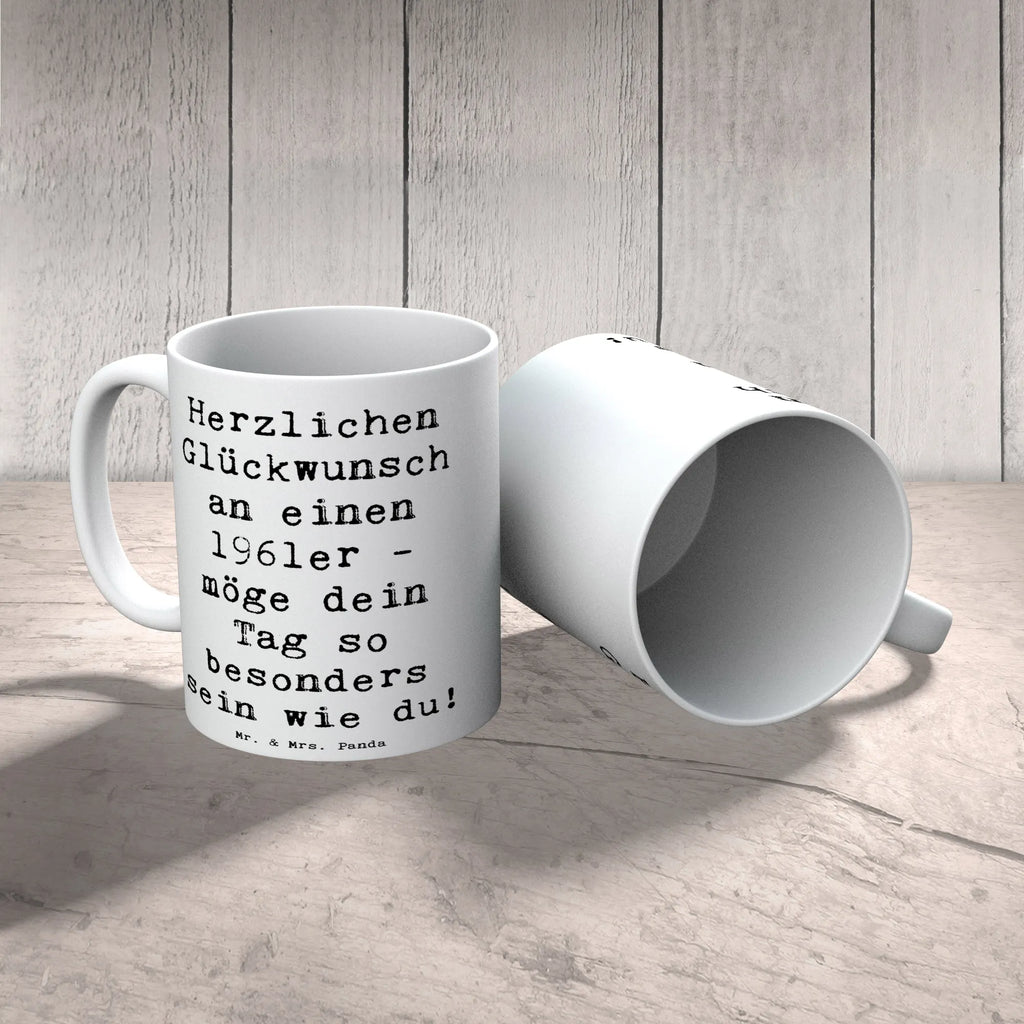 Tasse Spruch 1961 Geburtstag Kaffeetasse, Porzellantasse, Tasse mit Motiven, Keramiktasse, Tasse, Teetasse, Tasse mit Zitaten, Geschenktasse, Bürotasse, Geburtstag, Geburtstagsgeschenk, Geschenk