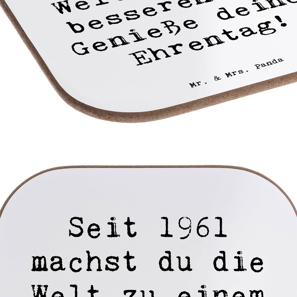 Square coaster Saying Seit 1961 machst du die Welt zu einem besseren Ort. Genieße deinen Ehrentag! Untersetzer für Gläser, Getränkeuntersetzer, Holzuntersetzer, Glasuntersetzer, Untersetzer, Untersetzer Holz, Untersetzer Gläser, Korkuntersetzer, Bierdeckel, Untersetzer aus Holz, Tassen Untersetzer, Untersetzer Design, Geburtstag, Geburtstagsgeschenk, Geschenk