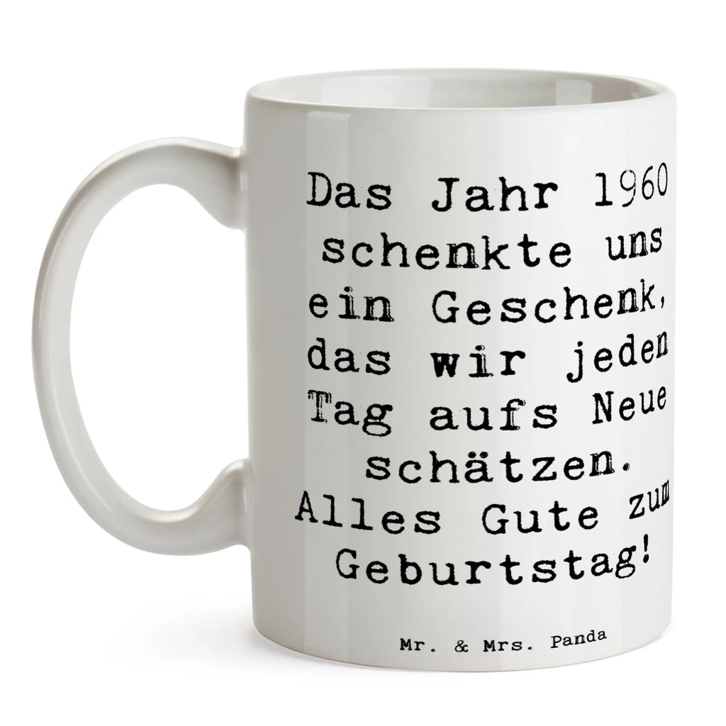 Tasse Spruch 1960 Geburtstag Mug, Teetasse, Trinkbecher, Tasse, Becher, Bürotasse, milchkaffeetasse, Dekotasse, heißgetränkebecher, kaffeetasse keramik, Keramikbecher, Keramiktasse, Frühstücksbecher, kaffeetasse bedruckt, Teepott, Bedruckte Tasse, Coffee Mug, Henkelbecher, tasse für büro, Geschenktasse, Tasse mit Spruch, Designtasse, Henkeltasse, schöne tasse, Teebecher, kaffeebecher bedruckt, statement tasse, Motivtasse, haferl, Pott, tasse für kaffee, Trinktasse, Kaffeebecher, Kakaotasse, hochwertige tasse, Tasse mit Motiv, kaffeebecher keramik, Sprüchetasse, design tasse, Kaffeetasse, Kaffeepott, Bürobecher, Frühstückstasse, Geschenk, Geburtstag, Geburtstagsgeschenk