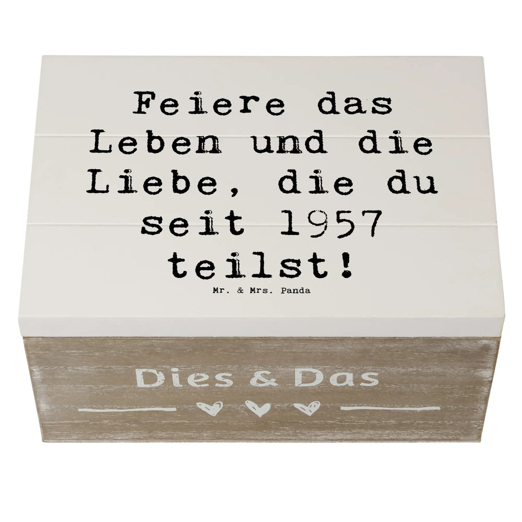Holzkiste Spruch 1957 Geburtstag feiern Erinnerungsbox, Truhe, XXL, Dekokiste, Schatulle, Geschenkdose, Erinnerungskiste, Schatzkiste, Holzkiste, Kiste, Aufbewahrungsbox, Geschenkbox, Geburtstag, Geburtstagsgeschenk, Geschenk