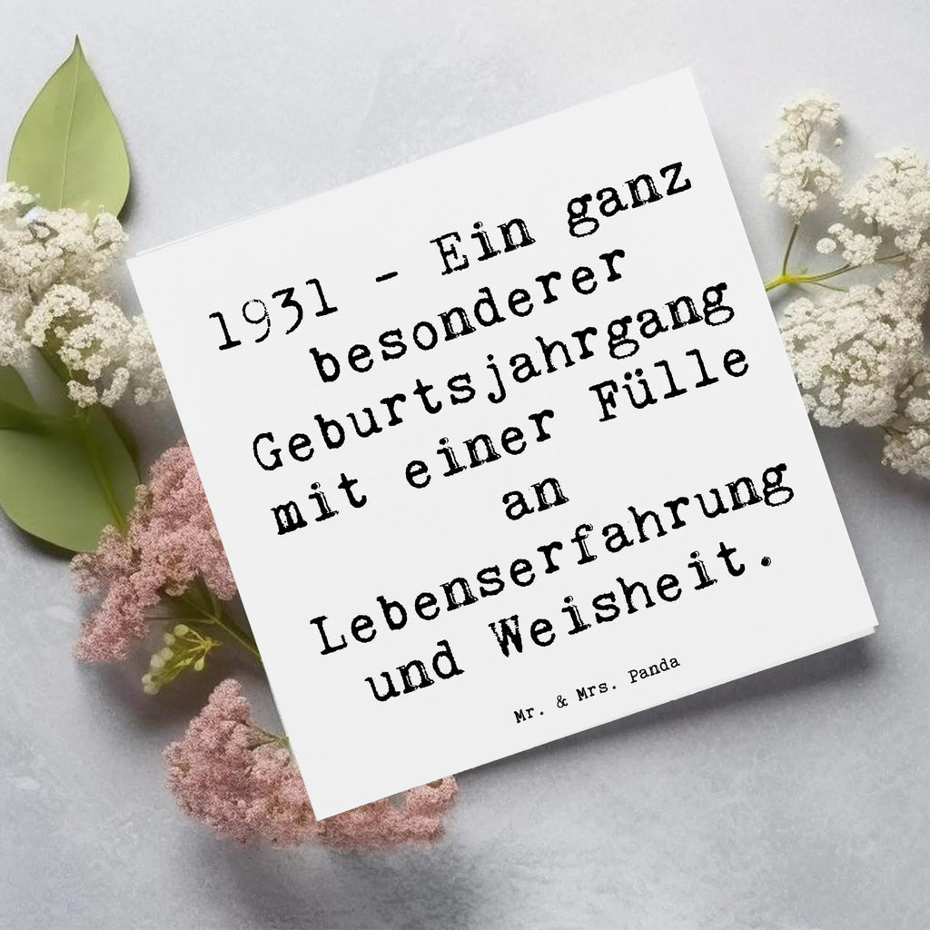 Deluxe Card Saying 1931 - Ein ganz besonderer Geburtsjahrgang mit einer Fülle an Lebenserfahrung und Weisheit. Klappkarte, Hochwertige Grußkarte, Glückwunschkarte, Hochwertige Klappkarte, Geburtstagskarte, Karte, Hochzeitskarte, Grußkarte, Einladungskarte, Geburtstag, Geburtstagsgeschenk, Geschenk