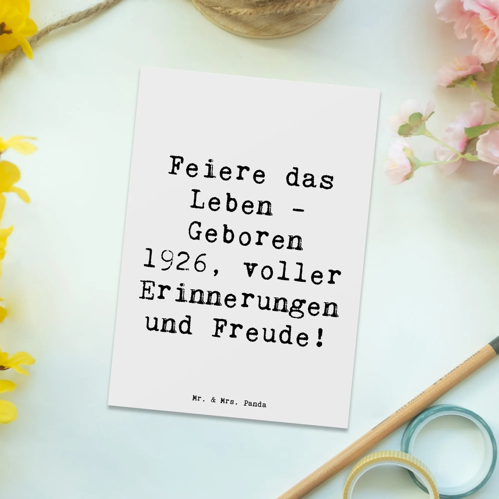 Postcard Saying Feiere das Leben - Geboren 1926, voller Erinnerungen und Freude! Einladungskarten Geburtstag, Postkarte, Karte, Einladung, Geschenkkarte, Dankeskarte, Ansichtskarten, Grußkarte, Geburtstagskarte, Einladungskarte, Einladung Geburtstag, Ansichtskarte, Geburtstag, Geburtstagsgeschenk, Geschenk