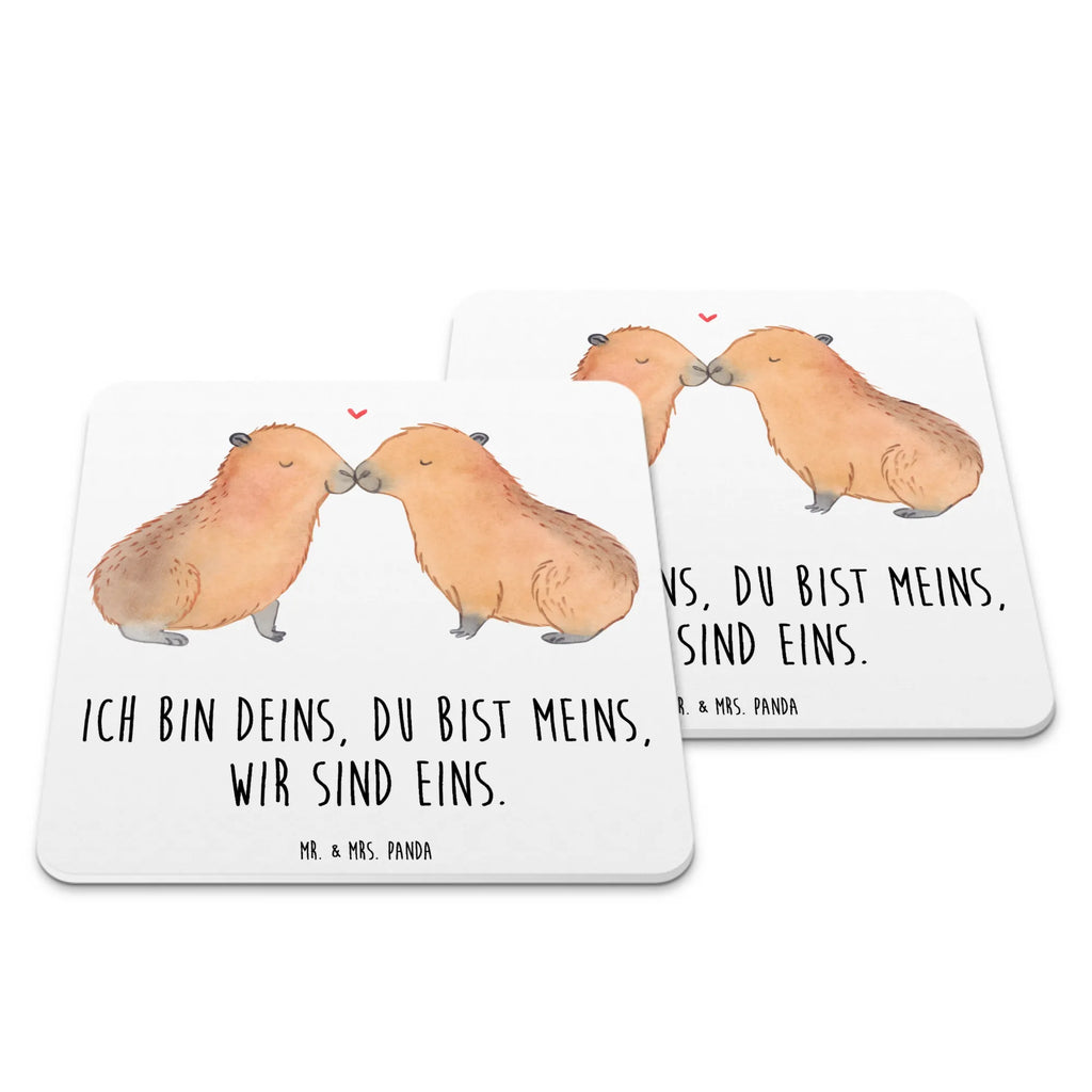 Untersetzer Set Capybara Liebe Tischschutzuntersetzer, Getränke­sauguntersetzer, Glasuntersetzer, Design-Untersetzer, Untersetzer, Kunststoffuntersetzer, Coaster, Untersetzer für Gläser, Dekoruntersetzer, Getränke-Coaster, Becheruntersetzer, Getränkeuntersetzer, Nachhaltiger Untersetzer, Untersetzer für Tassen, Underlay Für Getränke, Handgemachter Untersetzer, Untersetzer Set, Hitzebeständiger Untersetzer, Untersetzer Für Getränke, Umweltfreundlicher Untersetzer, Untersetzer Motiv, Untersetzer Rund, Untersetzer für Becher, Rutschfester Untersetzer, Tassenuntersetzer, Untersetzer Eckig, Tischuntersetzer, Universaluntersetzer, Tiermotive, Gute Laune, lustige Sprüche, Tiere, Kuschel Capybaras, Partnertiere, Ehejubiläum, Verschmolzen, Geschenkidee, Liebesspruch, Paar, Capybara, Du bist meins, Ich bin deins, Liebesbeweis, Liebe, Valentinstag, Romantisches Geschenk, Tierliebe, Handgezeichnet, verliebt, Herzlich, Jahrestag, Beziehung