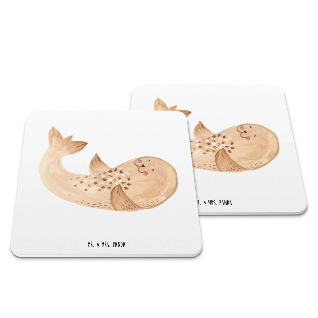 Untersetzer Set Robbe Liegen Handgemachter Untersetzer, Untersetzer Set, Untersetzer Motiv, Hitzebeständiger Untersetzer, Underlay Für Getränke, Getränkeuntersetzer, Universaluntersetzer, Rutschfester Untersetzer, Untersetzer für Becher, Umweltfreundlicher Untersetzer, Untersetzer, Untersetzer für Tassen, Dekoruntersetzer, Kunststoffuntersetzer, Getränke­sauguntersetzer, Getränke-Coaster, Becheruntersetzer, Nachhaltiger Untersetzer, Untersetzer Rund, Tischuntersetzer, Untersetzer Eckig, Glasuntersetzer, Tassenuntersetzer, Untersetzer für Gläser, Coaster, Tischschutzuntersetzer, Design-Untersetzer, Untersetzer Für Getränke, Tiermotive, Gute Laune, lustige Sprüche, Tiere, Lachen, Seehund, Strand, Nordsee, Ostsee, Robben, Freude, Meerestier, Robbe