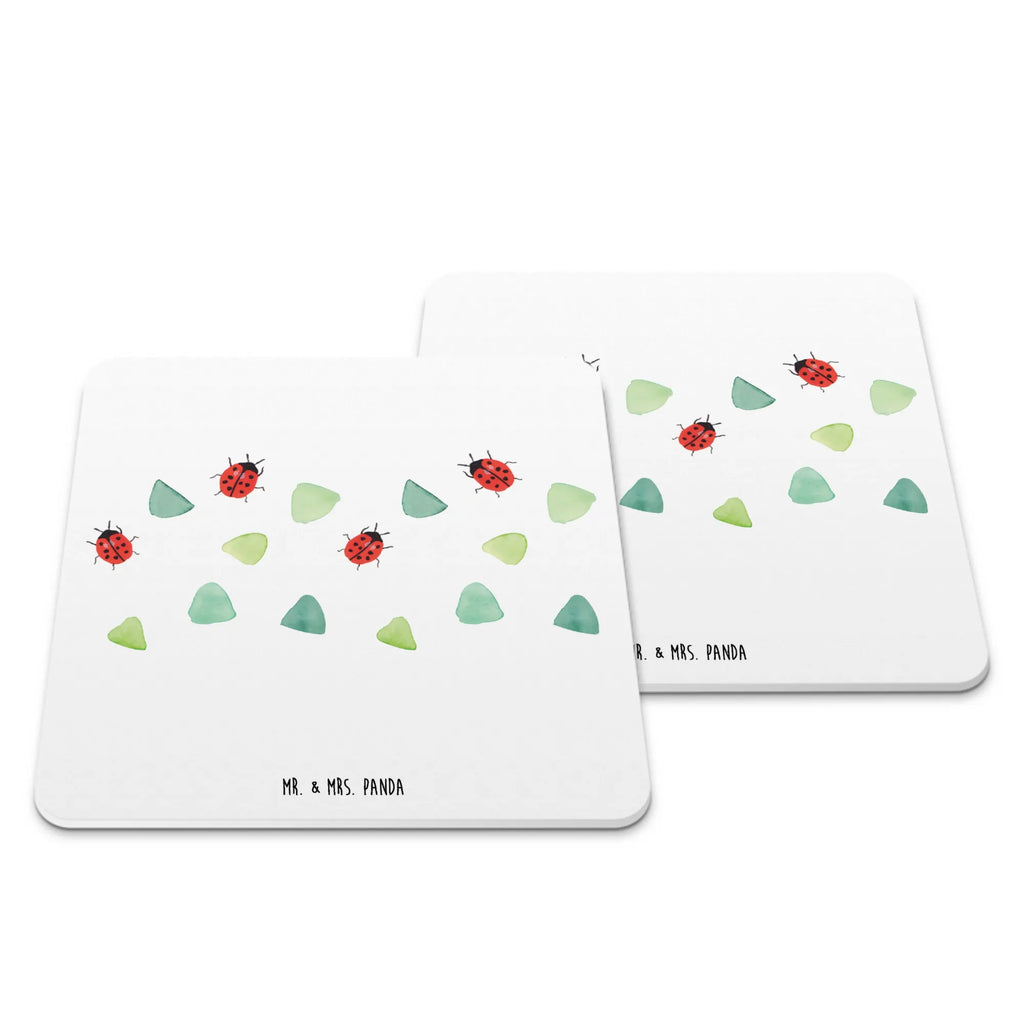 Untersetzer Set Marienkäfer Design Becheruntersetzer, Untersetzer Motiv, Coaster, Untersetzer für Tassen, Getränke-Coaster, Tischschutzuntersetzer, Glasuntersetzer, Untersetzer für Becher, Tassenuntersetzer, Design-Untersetzer, Tischuntersetzer, Underlay Für Getränke, Dekoruntersetzer, Kunststoffuntersetzer, Untersetzer Eckig, Untersetzer für Gläser, Rutschfester Untersetzer, Untersetzer Rund, Getränkeuntersetzer, Universaluntersetzer, Umweltfreundlicher Untersetzer, Untersetzer Für Getränke, Untersetzer, Handgemachter Untersetzer, Hitzebeständiger Untersetzer, Getränke­sauguntersetzer, Nachhaltiger Untersetzer, Untersetzer Set, Aquarell, grüne Punkte, verspielt, Marienkäfer, Muster, niedlich