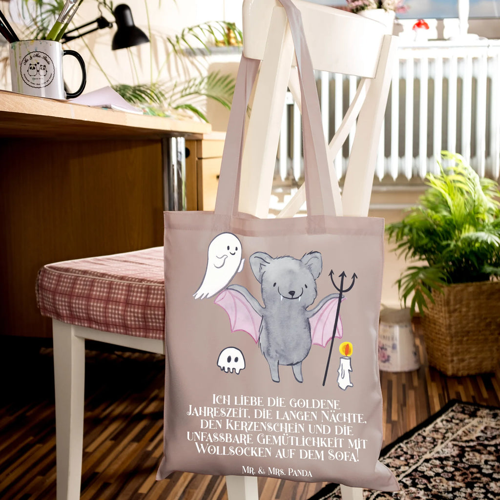 Tote bag Ich liebe die goldene Jahreszeit, die langen Nächte, den Kerzenschein und die unfassbare Gemütlichkeit mit Wollsocken auf dem Sofa! Unitasche, Baumwoll-Shopper, Tote Bag, umhängebeutel, baumwoll shopper, festivaltasche, freizeitbeutel, Tüte, Schulbeutel, Büchertasche, Einkaufsbeutel, Stoffbeutel, henkeltasche baumwolle, stofftasche baumwolle, Jutebeutel, Einkaufstüte, Beutel, beutel baumwolle, Henkeltasche, Freizeittasche, Uni Tasche, Alltagstasche, Baumwollbeutel, Einkaufstasche, dokumententasche, Tragetasche, Schultasche, canvas tasche, Schultertasche, Baumwoll-Tragetasche, Stofftasche, Baumwolltasche, schulterbeutel, schultertasche baumwolle, Umhängetasche, einkaufsshopper, totebag, Tasche, universaltasche, umhängetasche baumwolle, studententasche, Shopper, Shopping Tasche, Strandtasche, tragetasche baumwolle, tragbeutel, Laptoptasche, stoff shopper, textiltasche, Stoff-Tragetasche, textilbeutel, einkaufstasche baumwolle, festival tasche, campus tasche, tasche baumwolle, Jutetasche, Geschenke, Schenken, Deko, Halloween, Martinssingen, Dekoration