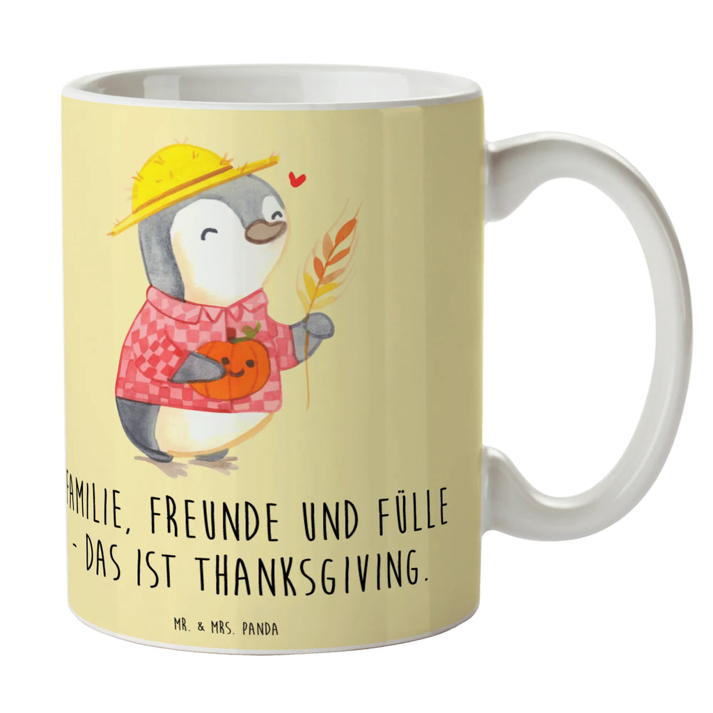 Mug Familie, Freunde und Fülle - das ist Thanksgiving. tasse für kaffee, hochwertige tasse, Geschenktasse, Kakaotasse, Keramiktasse, Teebecher, Keramikbecher, Frühstückstasse, Tasse mit Spruch, Kaffeepott, Dekotasse, design tasse, Motivtasse, Henkelbecher, schöne tasse, Kaffeetasse, Tasse mit Motiv, Bedruckte Tasse, tasse für büro, kaffeebecher bedruckt, Trinkbecher, Mug, statement tasse, Sprüchetasse, Frühstücksbecher, Designtasse, Teepott, Becher, haferl, Teetasse, milchkaffeetasse, Trinktasse, heißgetränkebecher, Bürobecher, Tasse, Coffee Mug, Pott, kaffeetasse keramik, Kaffeebecher, kaffeetasse bedruckt, kaffeebecher keramik, Bürotasse, Henkeltasse, Erntedank, Erntedankfest, Erntedank Kindergarten, Erntedankspruch, Erntedank Sprüche, Erntedankfest deko, Erntedank Deko, Erntedank mit Kindern, Thanksgiving