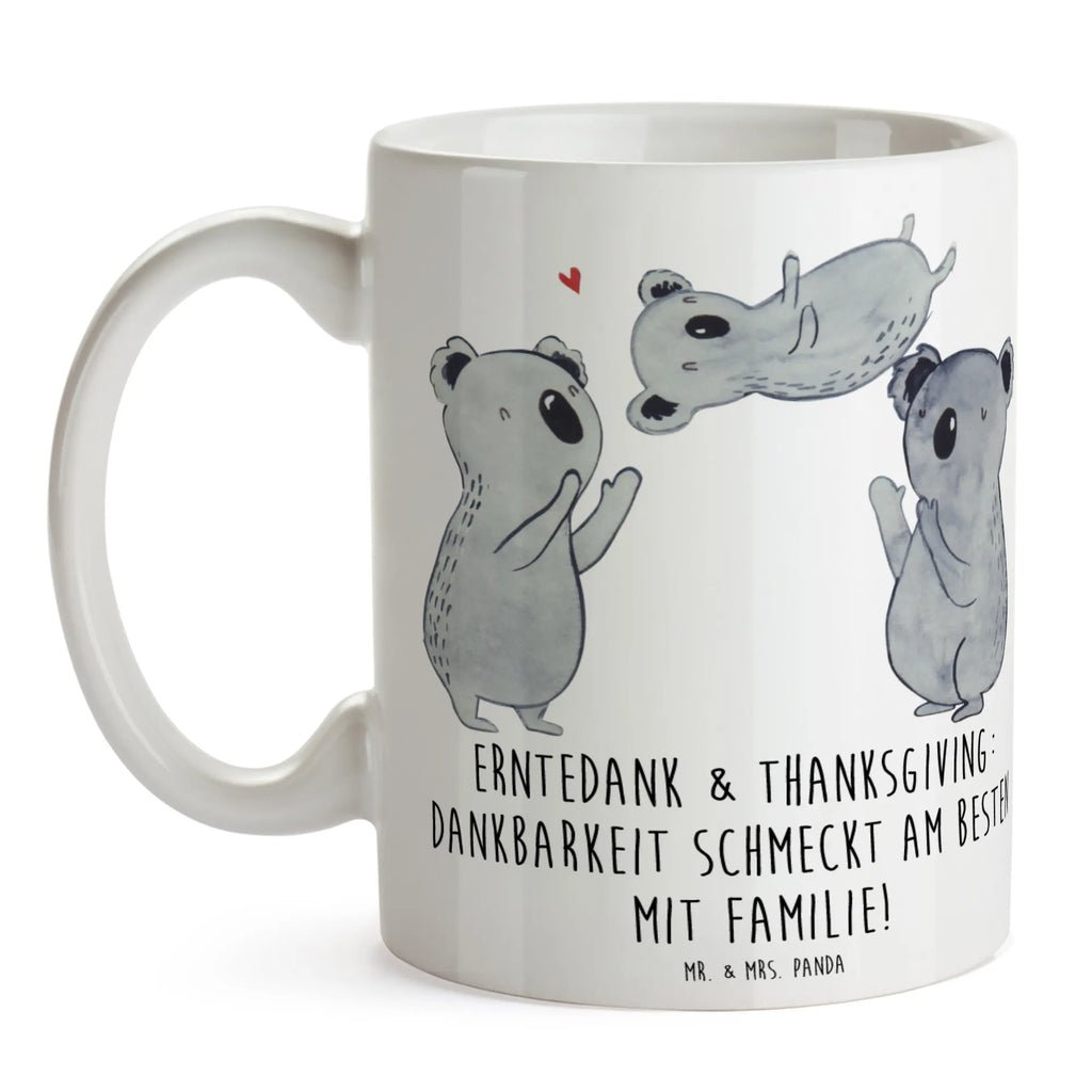 Mug Erntedank & Thanksgiving: Dankbarkeit schmeckt am besten mit Familie! tasse für kaffee, Henkelbecher, Tasse mit Spruch, Becher, Keramiktasse, Teepott, Kaffeebecher, haferl, heißgetränkebecher, Trinktasse, Teebecher, kaffeebecher bedruckt, Teetasse, Tasse, kaffeebecher keramik, schöne tasse, kaffeetasse bedruckt, Henkeltasse, Bürotasse, tasse für büro, hochwertige tasse, Trinkbecher, Kakaotasse, Geschenktasse, milchkaffeetasse, Designtasse, Motivtasse, Dekotasse, Bürobecher, kaffeetasse keramik, Coffee Mug, Frühstücksbecher, Kaffeetasse, Tasse mit Motiv, Frühstückstasse, Sprüchetasse, Pott, Bedruckte Tasse, Mug, design tasse, Keramikbecher, Kaffeepott, statement tasse, Erntedank, Erntedankfest, Erntedank Kindergarten, Erntedankspruch, Erntedank Sprüche, Erntedankfest deko, Erntedank Deko, Erntedank mit Kindern, Thanksgiving