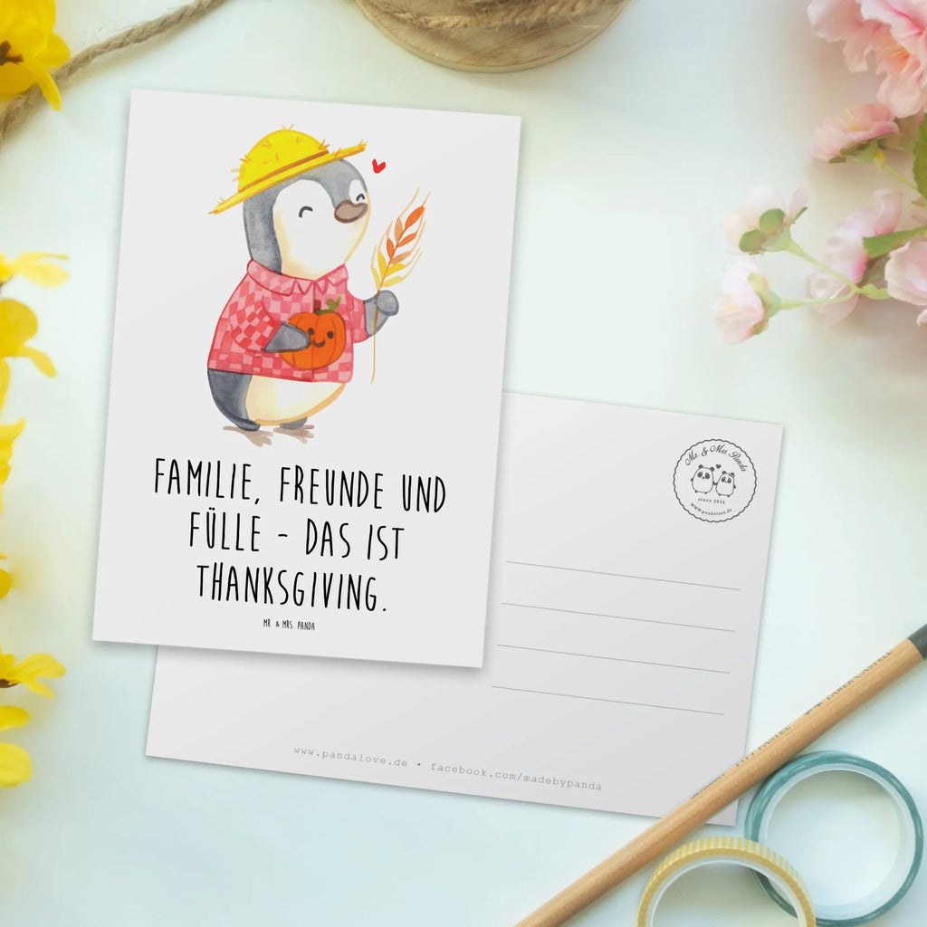 Postcard Familie, Freunde und Fülle - das ist Thanksgiving. Karte, Ansichtskarten, Einladung, Einladungskarten Geburtstag, Einladungskarte, Grußkarte, Geschenkkarte, Postkarte, Einladung Geburtstag, Ansichtskarte, Dankeskarte, Geburtstagskarte, Erntedank, Erntedankfest, Erntedank Kindergarten, Erntedankspruch, Erntedank Sprüche, Erntedankfest deko, Erntedank Deko, Erntedank mit Kindern, Thanksgiving