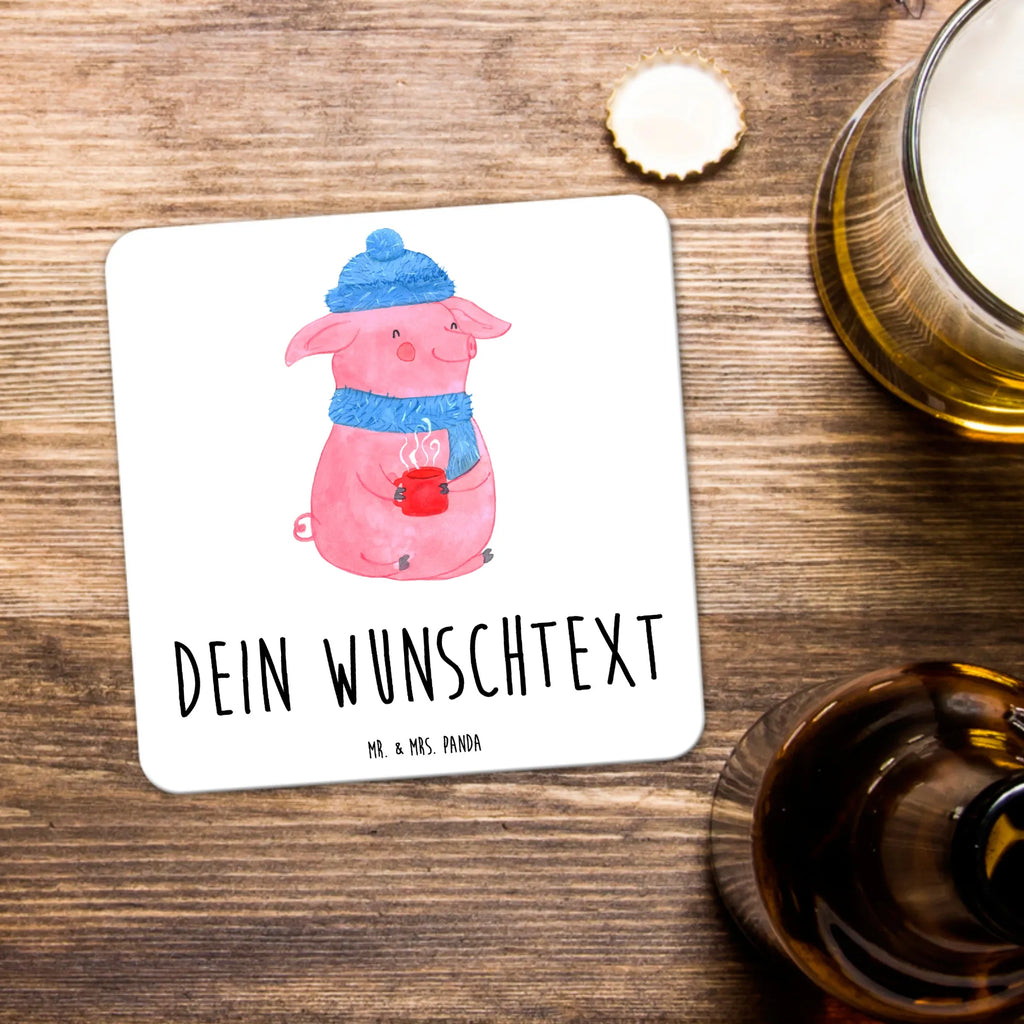 Personalisiertes Untersetzer Set Schwein Glühwein Design-Untersetzer Mit Namensdruck, Tischuntersetzer Mit Namensdruck, Untersetzer Für Gläser Mit Namen, Untersetzer Für Becher Mit Namensgravur, Getränke-Coaster Personalisiert, Getränkeuntersetzer Mit Namen, Eckiges Untersetzer-Set Mit Namensdruck, Tassenuntersetzer Mit Namensgravur, Holzuntersetzer Mit Namen, Universaluntersetzer Mit Namen, Glasuntersetzer Mit Wunschnamen, Personalisierter Getränkeuntersetzer, Korkuntersetzer Mit Namensdruck, Untersetzer Für Tassen Mit Wunschname, Nachhaltiger Untersetzer Mit Wunschname, Tischschutzuntersetzer Mit Namen, Dekoruntersetzer Mit Wunschname, Rundes Untersetzer-Set Mit Wunschname, Filzuntersetzer Mit Wunschname, Kunststoffuntersetzer Mit Wunschname, Coaster Mit Wunschname, Rutschfester Untersetzer Mit Namen, Handgemachter Untersetzer Mit Namen, Hitzebeständiger Untersetzer Mit Wunschname, Umweltfreundlicher Untersetzer Mit Namensgravur, Becheruntersetzer Mit Namen, Motivuntersetzer Mit Wunschname, Winter, Weihnachten, Weihnachtsdeko, Nikolaus, Advent, Heiligabend, Wintermotiv, Weihnachtsmarkt, Glühwein, Glühschwein, Punsch