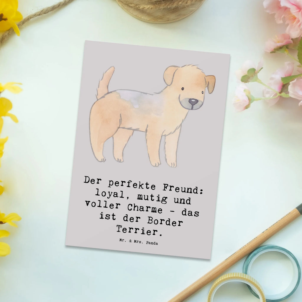 Postcard Der perfekte Freund: loyal, mutig und voller Charme - das ist der Border Terrier. Postkarte, Geburtstagskarte, Einladung Geburtstag, Ansichtskarten, Einladungskarten Geburtstag, Einladung, Karte, Dankeskarte, Grußkarte, Geschenkkarte, Ansichtskarte, Einladungskarte, Hund, Hunderasse, Rassehund, Hundebesitzer, Geschenk, Tierfreund, Schenken, Welpe