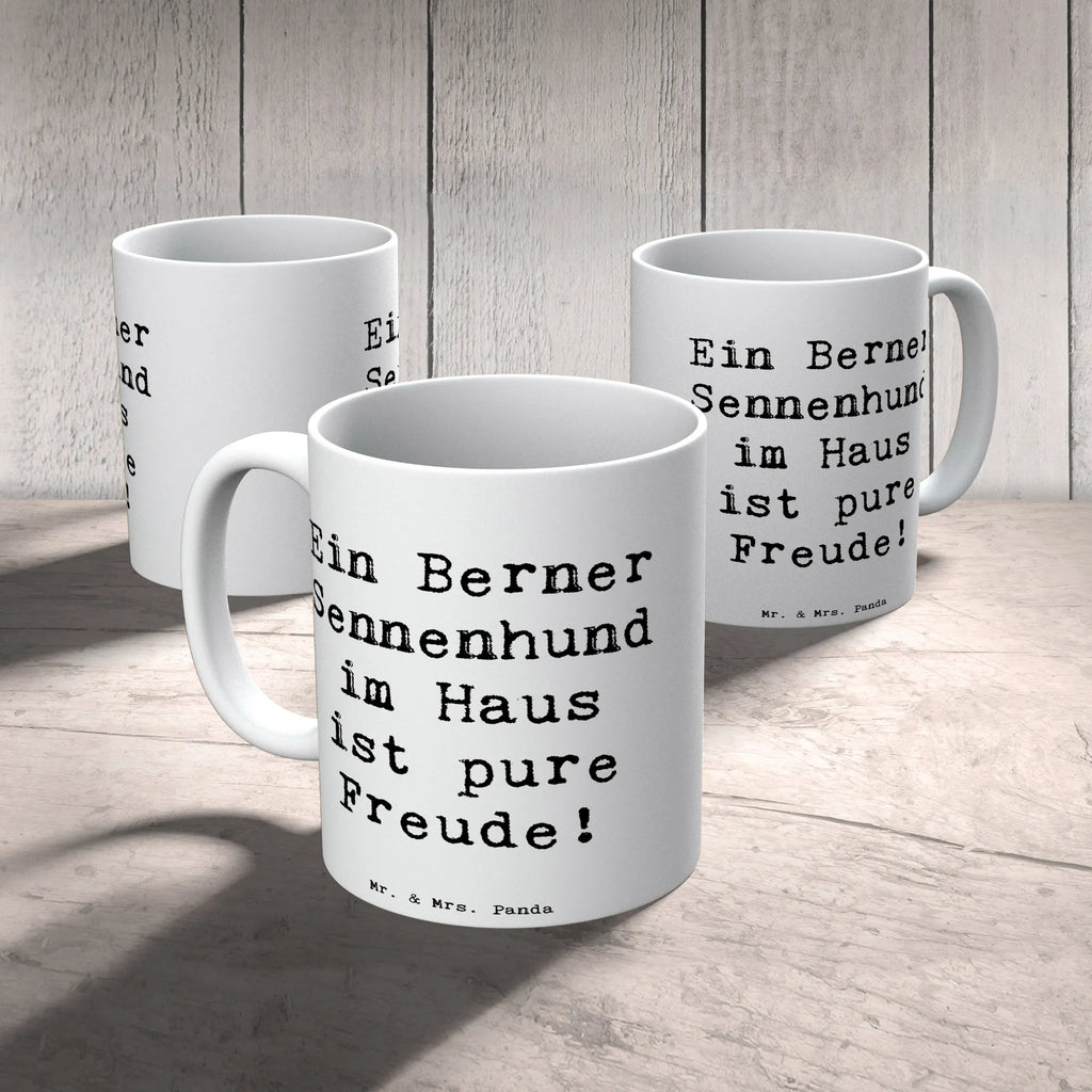 Tasse Berner Sennenhund Freude Keramiktasse, Tasse, Tasse mit Zitaten, Porzellantasse, Tasse mit Motiven, Kaffeetasse, Bürotasse, Geschenktasse, Teetasse, Hund, Hunderasse, Rassehund, Hundebesitzer, Geschenk, Tierfreund, Schenken, Welpe