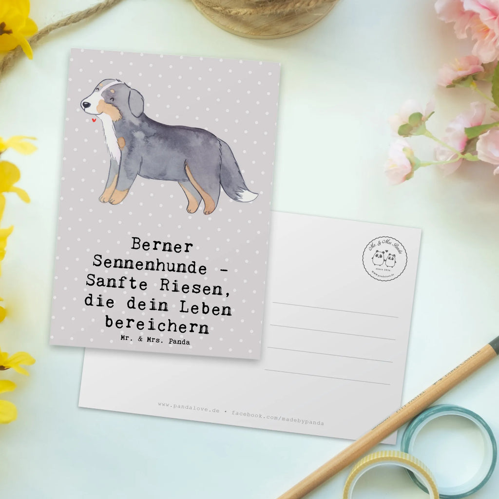 Postcard Berner Sennenhunde - Sanfte Riesen, die dein Leben bereichern Einladung Geburtstag, Postkarte, Grußkarte, Karte, Geschenkkarte, Einladung, Ansichtskarte, Einladungskarten Geburtstag, Einladungskarte, Ansichtskarten, Dankeskarte, Geburtstagskarte, Hund, Hunderasse, Rassehund, Hundebesitzer, Geschenk, Tierfreund, Schenken, Welpe