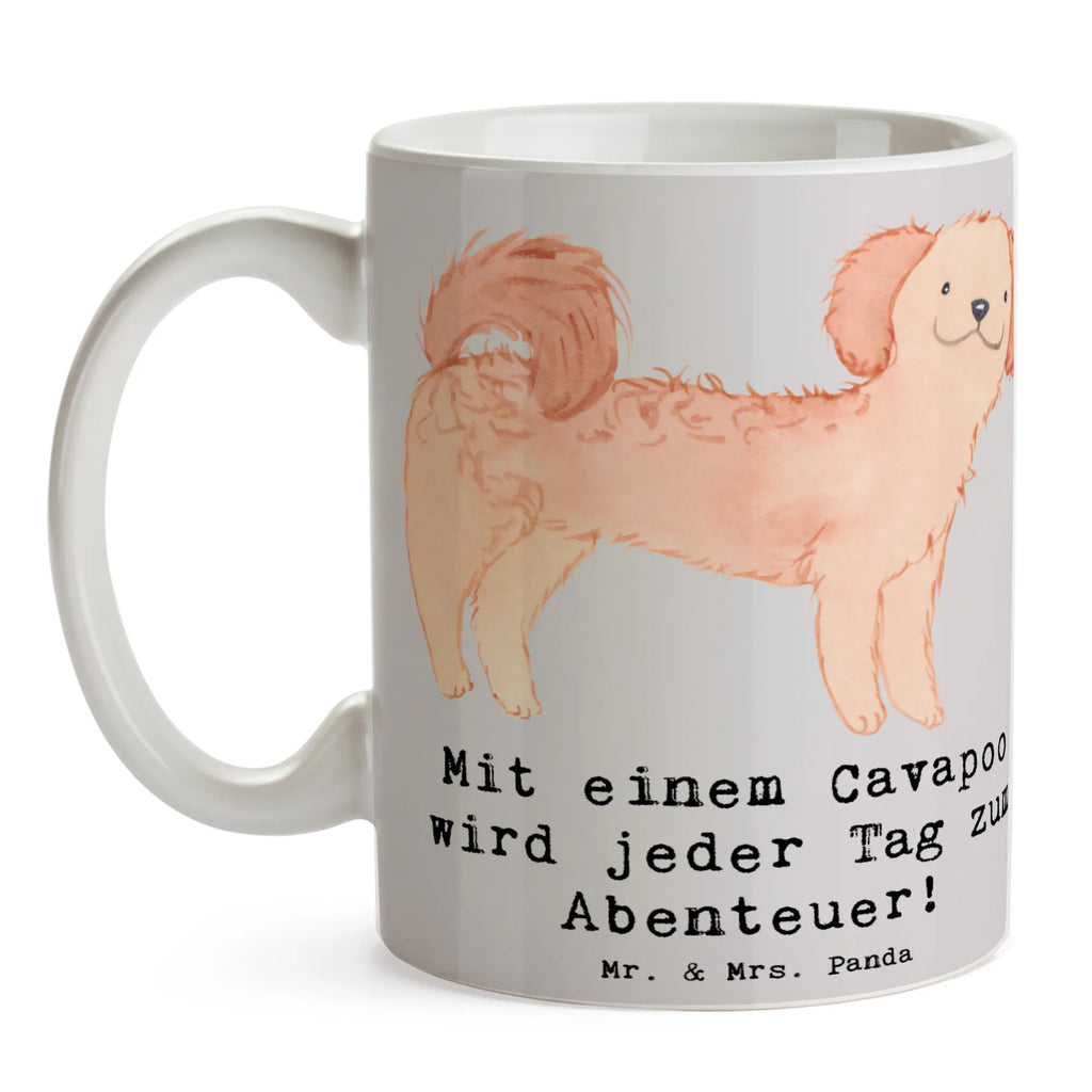 Mug Mit einem Cavapoo wird jeder Tag zum Abenteuer! Tasse mit Zitaten, Teetasse, Bürotasse, Tasse mit Motiven, Porzellantasse, Geschenktasse, Keramiktasse, Kaffeetasse, Tasse, Hund, Hunderasse, Rassehund, Hundebesitzer, Geschenk, Tierfreund, Schenken, Welpe