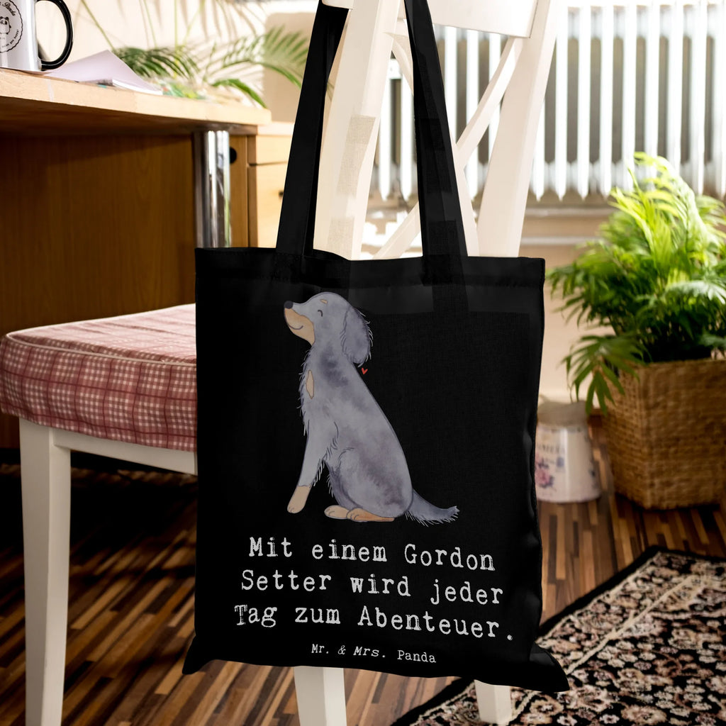 Tragetasche Gordon Setter Abenteuer Laptoptasche, Tragetasche, Beutel, Einkaufstasche, Strandtasche, Shopper, Beuteltasche, Stoffbeutel, Tasche, Einkaufstüte, Umhängetasche, Jutetasche, Schultertasche, Jutebeutel, Stofftasche, Badetasche, Hund, Hunderasse, Rassehund, Hundebesitzer, Geschenk, Tierfreund, Schenken, Welpe