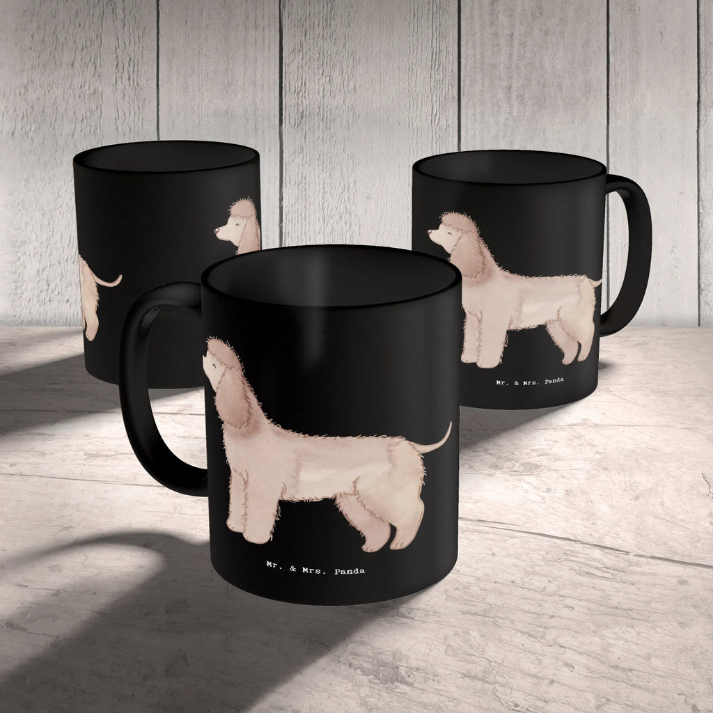 Mug Mit einem Irish Water Spaniel an deiner Seite bist du nie allein. Keramiktasse, Tasse, Porzellantasse, Geschenktasse, Kaffeetasse, Tasse mit Motiven, Bürotasse, Teetasse, Tasse mit Zitaten, Hund, Hunderasse, Rassehund, Hundebesitzer, Geschenk, Tierfreund, Schenken, Welpe