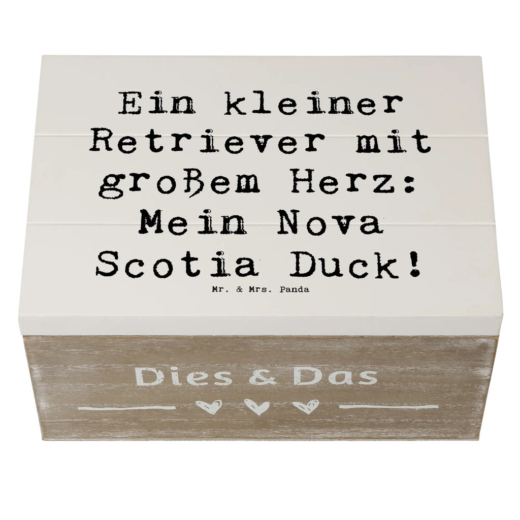 Wooden chest Saying Ein kleiner Retriever mit großem Herz: Mein Nova Scotia Duck! Geschenkdose, Schatulle, Erinnerungsbox, Aufbewahrungsbox, Schatzkiste, Truhe, Dekokiste, Erinnerungskiste, XXL, Geschenkbox, Holzkiste, Kiste, Hund, Hunderasse, Rassehund, Hundebesitzer, Geschenk, Tierfreund, Schenken, Welpe