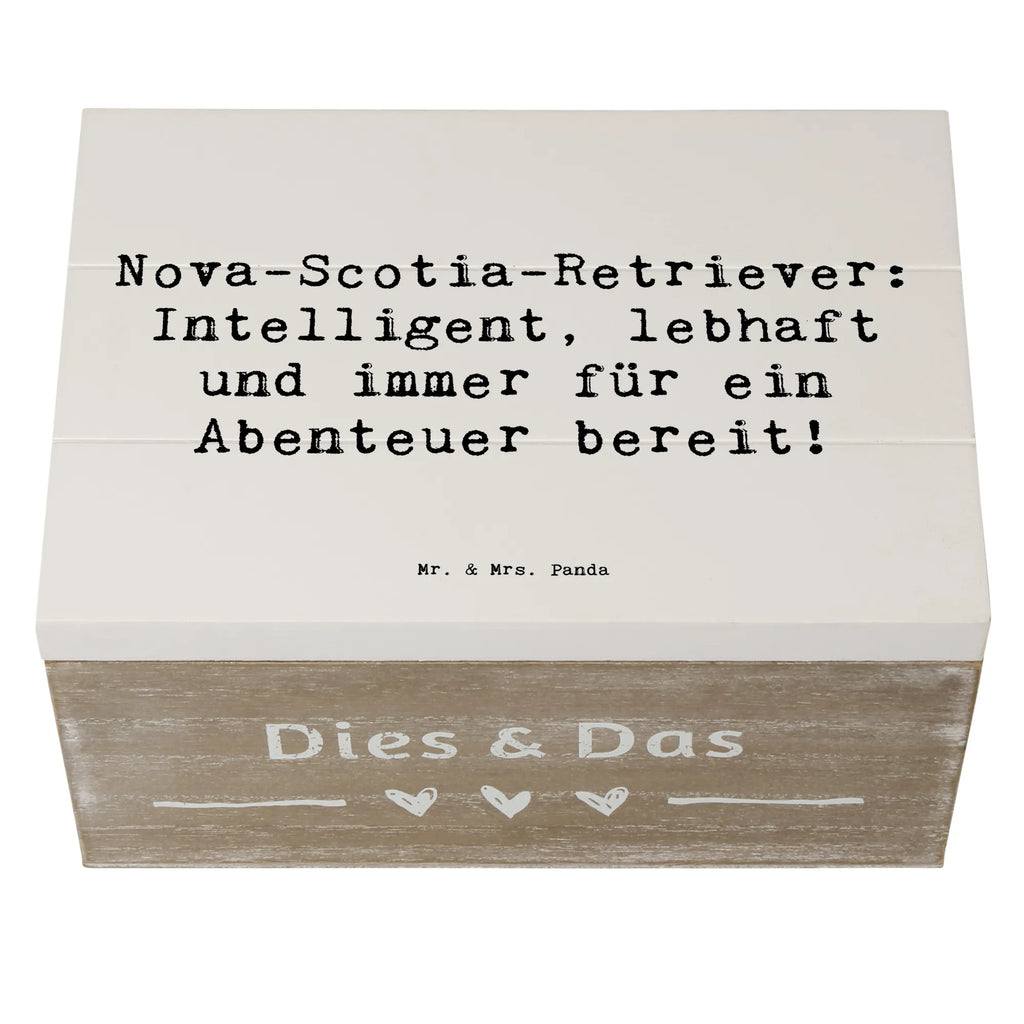 Wooden chest Saying Nova-Scotia-Retriever: Intelligent, lebhaft und immer für ein Abenteuer bereit! Schatulle, Truhe, Aufbewahrungsbox, Erinnerungsbox, Holzkiste, XXL, Erinnerungskiste, Geschenkdose, Schatzkiste, Kiste, Geschenkbox, Dekokiste, Hund, Hunderasse, Rassehund, Hundebesitzer, Geschenk, Tierfreund, Schenken, Welpe