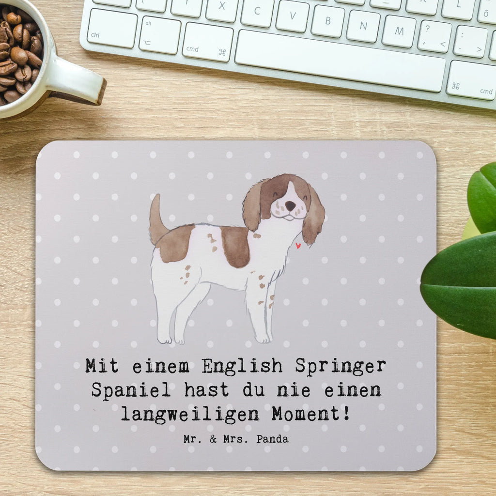 Mouse mat Mit einem English Springer Spaniel hast du nie einen langweiligen Moment! Arbeitszimmer, Einzigartiges Mauspad, Mousepad, Mauspad, Mausunterlage, Computer zubehör, Büroausstattung, PC Zubehör, Mauspad Büro, Designer Mauspad, Hund, Hunderasse, Rassehund, Hundebesitzer, Geschenk, Tierfreund, Schenken, Welpe