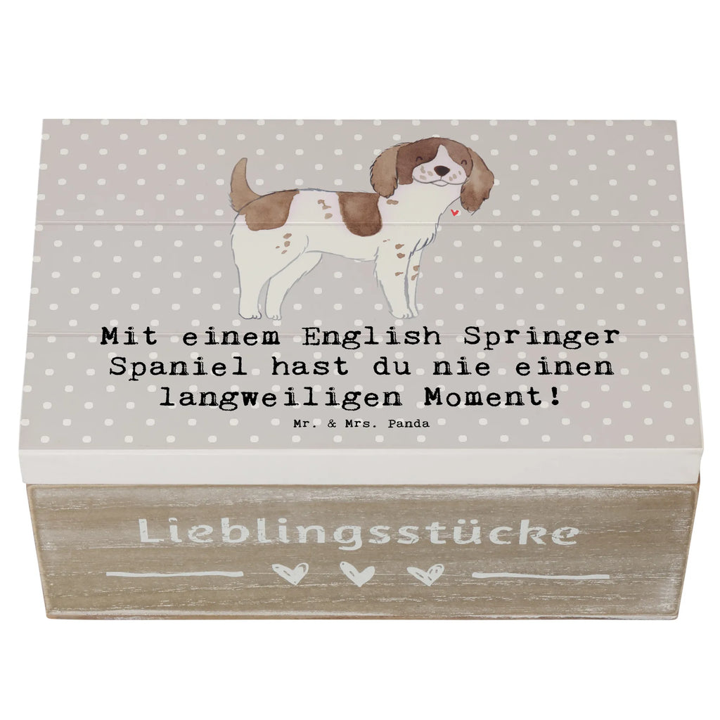 Wooden chest Mit einem English Springer Spaniel hast du nie einen langweiligen Moment! Dekokiste, Erinnerungsbox, Geschenkbox, Holzkiste, XXL, Erinnerungskiste, Schatulle, Kiste, Geschenkdose, Schatzkiste, Aufbewahrungsbox, Truhe, Hund, Hunderasse, Rassehund, Hundebesitzer, Geschenk, Tierfreund, Schenken, Welpe