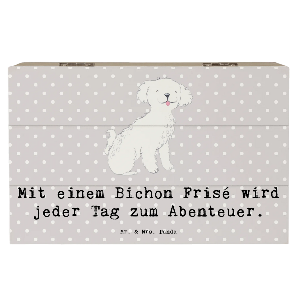 Holzkiste Mit einem Bichon Frisé wird jeder Tag zum Abenteuer. Dekokiste, Geschenkbox, XXL, Schatzkiste, Holzkiste, Erinnerungsbox, Schatulle, Truhe, Geschenkdose, Erinnerungskiste, Aufbewahrungsbox, Kiste, Hund, Hunderasse, Rassehund, Hundebesitzer, Geschenk, Tierfreund, Schenken, Welpe