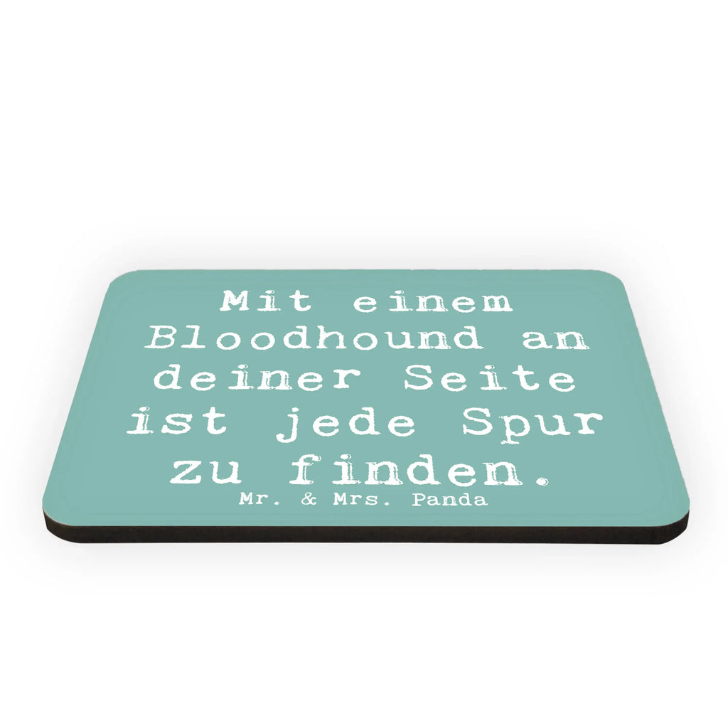 Magnet Saying Mit einem Bloodhound an deiner Seite ist jede Spur zu finden. Whiteboard Magnet, Notiz Magnet, Dekomagnet, Souvenir Magnet, Kühlschrank Dekoration, Motivmagnete, Pinnwandmagnet, Kühlschrankmagnet, Hund, Hunderasse, Rassehund, Hundebesitzer, Geschenk, Tierfreund, Schenken, Welpe