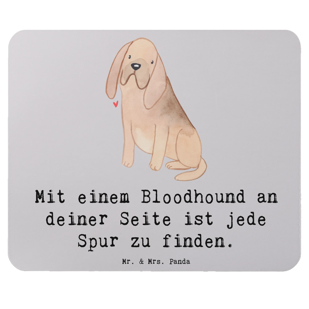 Mouse mat Mit einem Bloodhound an deiner Seite ist jede Spur zu finden. Mousepad, Mauspad, Mauspad Büro, Büroausstattung, Einzigartiges Mauspad, Mausunterlage, Computer zubehör, Designer Mauspad, Arbeitszimmer, PC Zubehör, Hund, Hunderasse, Rassehund, Hundebesitzer, Geschenk, Tierfreund, Schenken, Welpe