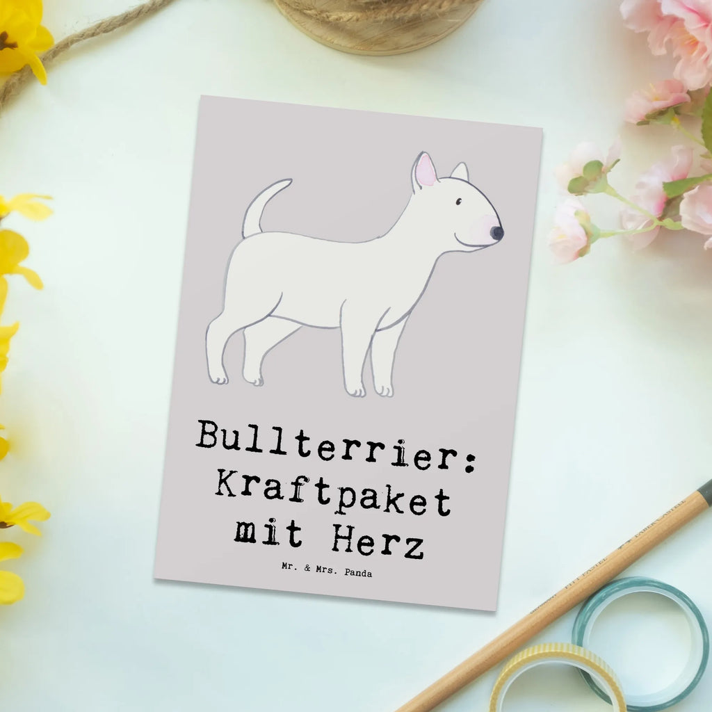 Postkarte Bullterrier Kraftpaket Geburtstagskarte, Dankeskarte, Karte, Einladungskarten Geburtstag, Ansichtskarten, Einladung Geburtstag, Grußkarte, Geschenkkarte, Einladungskarte, Ansichtskarte, Postkarte, Einladung, Hund, Hunderasse, Rassehund, Hundebesitzer, Geschenk, Tierfreund, Schenken, Welpe