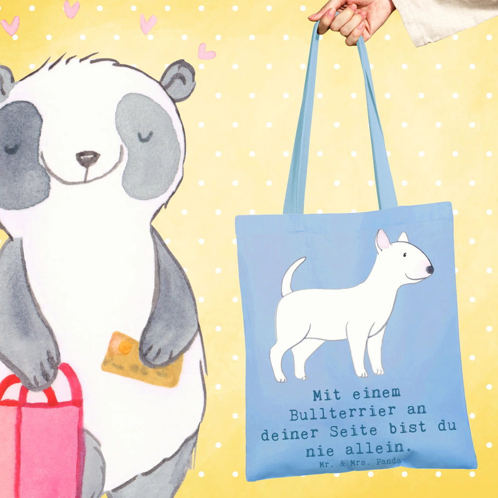 Tote bag Mit einem Bullterrier an deiner Seite bist du nie allein. Stofftasche, Strandtasche, Laptoptasche, Einkaufstasche, Schultertasche, Tragetasche, Beuteltasche, Umhängetasche, Einkaufstüte, Tasche, Shopper, Jutebeutel, Badetasche, Beutel, Jutetasche, Stoffbeutel, Hund, Hunderasse, Rassehund, Hundebesitzer, Geschenk, Tierfreund, Schenken, Welpe