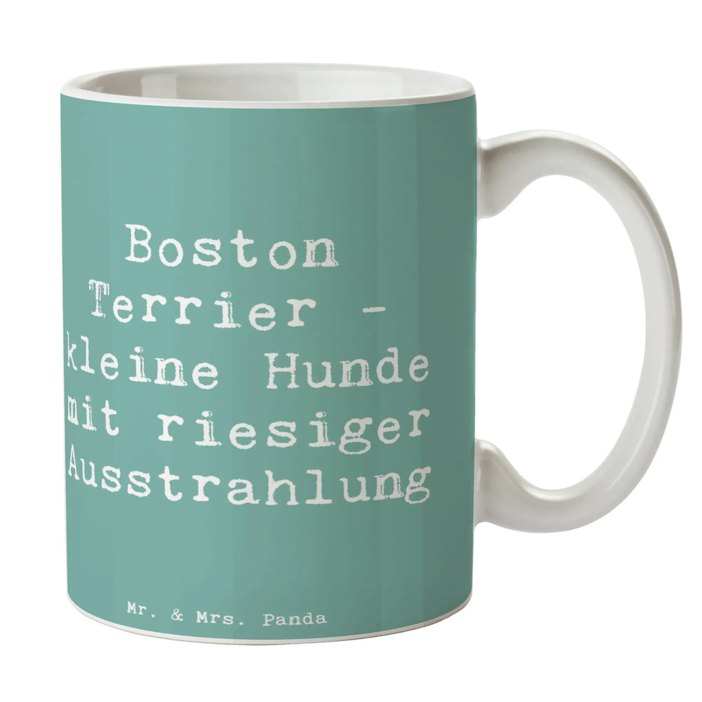 Mug Saying Boston Terrier - kleine Hunde mit riesiger Ausstrahlung Teetasse, Porzellantasse, Tasse, Tasse mit Zitaten, Tasse mit Motiven, Bürotasse, Kaffeetasse, Geschenktasse, Keramiktasse, Hund, Hunderasse, Rassehund, Hundebesitzer, Geschenk, Tierfreund, Schenken, Welpe