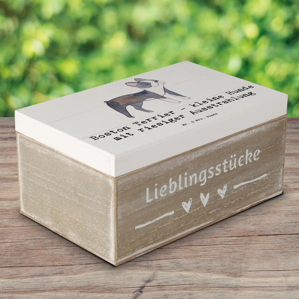 Wooden chest Boston Terrier - kleine Hunde mit riesiger Ausstrahlung Dekokiste, Truhe, Aufbewahrungsbox, XXL, Kiste, Schatzkiste, Geschenkdose, Schatulle, Geschenkbox, Erinnerungsbox, Holzkiste, Erinnerungskiste, Hund, Hunderasse, Rassehund, Hundebesitzer, Geschenk, Tierfreund, Schenken, Welpe