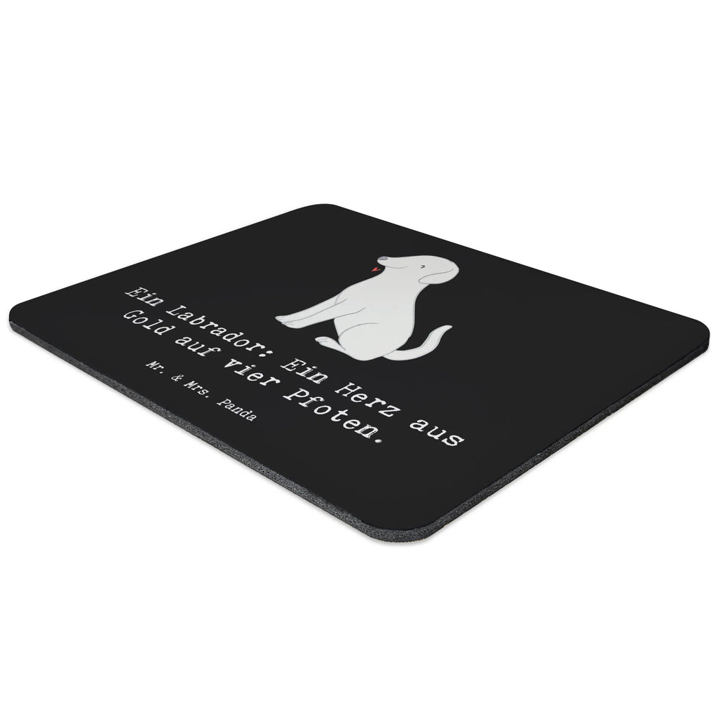 Mouse mat Ein Labrador: Ein Herz aus Gold auf vier Pfoten. Designer Mauspad, Mauspad Büro, Büroausstattung, Einzigartiges Mauspad, Mausunterlage, Mousepad, Mauspad, Arbeitszimmer, Computer zubehör, PC Zubehör, Hund, Hunderasse, Rassehund, Hundebesitzer, Geschenk, Tierfreund, Schenken, Welpe