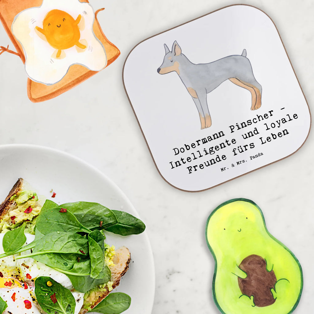 Square coaster Dobermann Pinscher - Intelligente und loyale Freunde fürs Leben Untersetzer Design, Untersetzer, Getränkeuntersetzer, Glasuntersetzer, Tassen Untersetzer, Untersetzer Gläser, Bierdeckel, Holzuntersetzer, Korkuntersetzer, Untersetzer für Gläser, Untersetzer aus Holz, Untersetzer Holz, Hund, Hunderasse, Rassehund, Hundebesitzer, Geschenk, Tierfreund, Schenken, Welpe